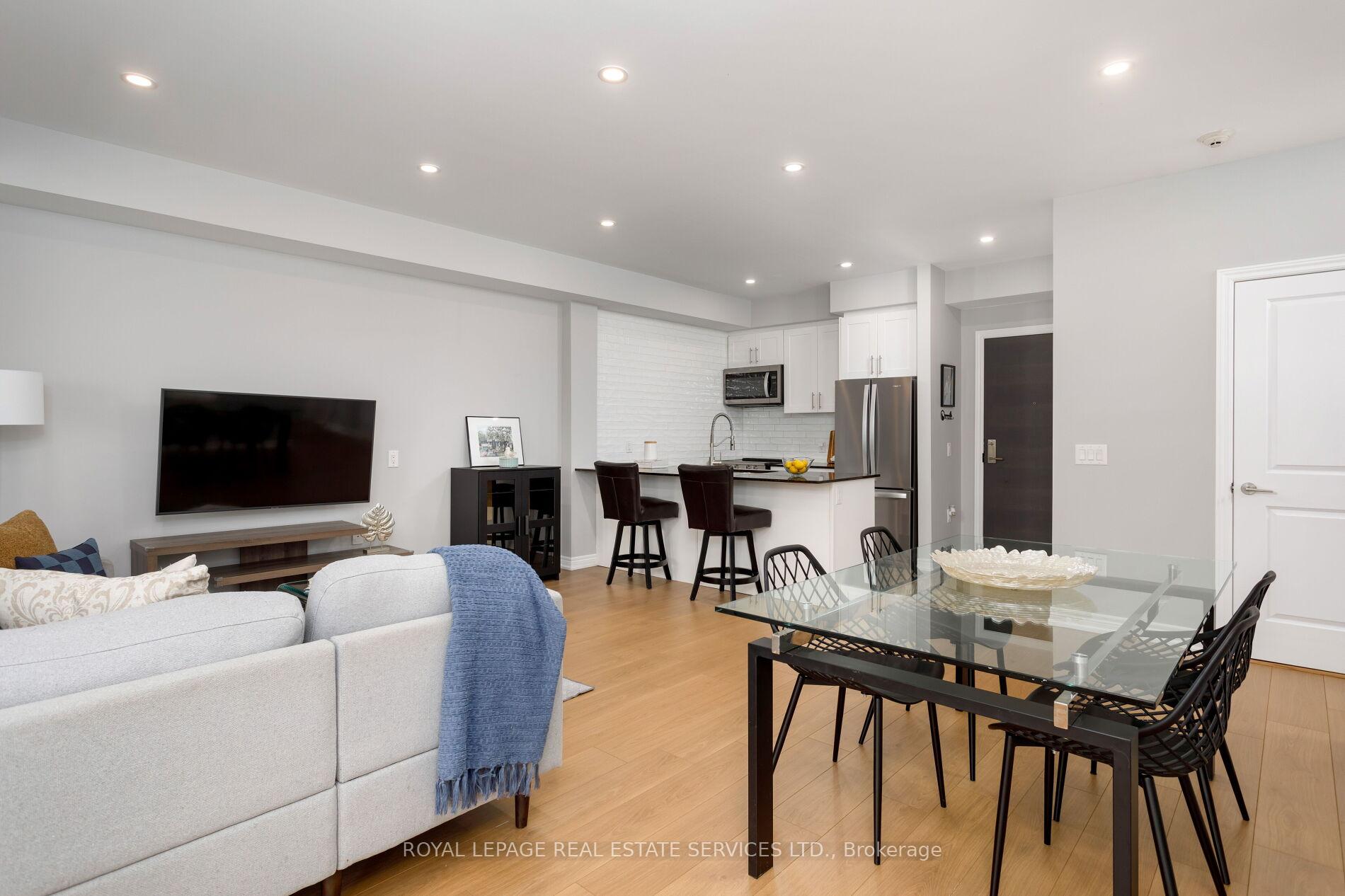 2370 Khalsa Gate 212