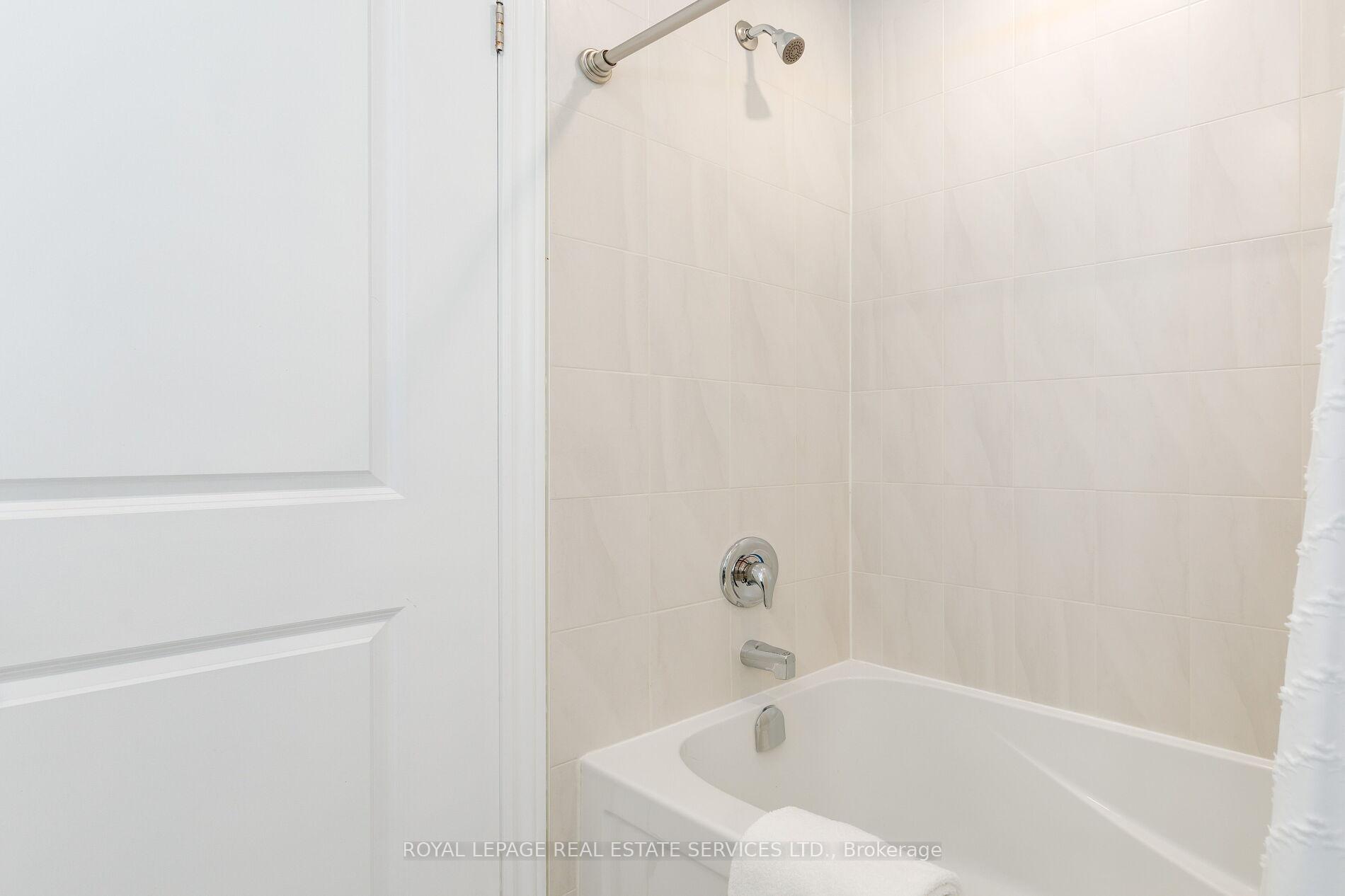 2370 Khalsa Gate 212