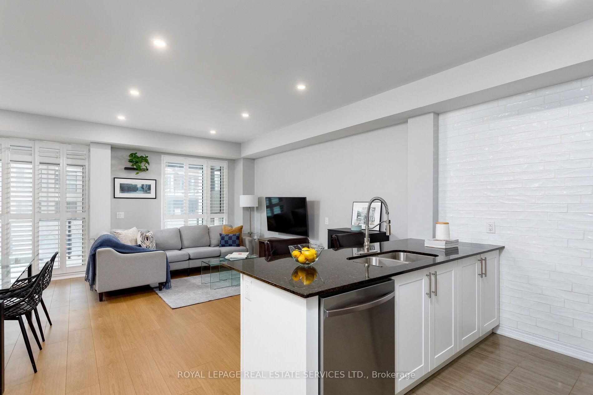 2370 Khalsa Gate 212