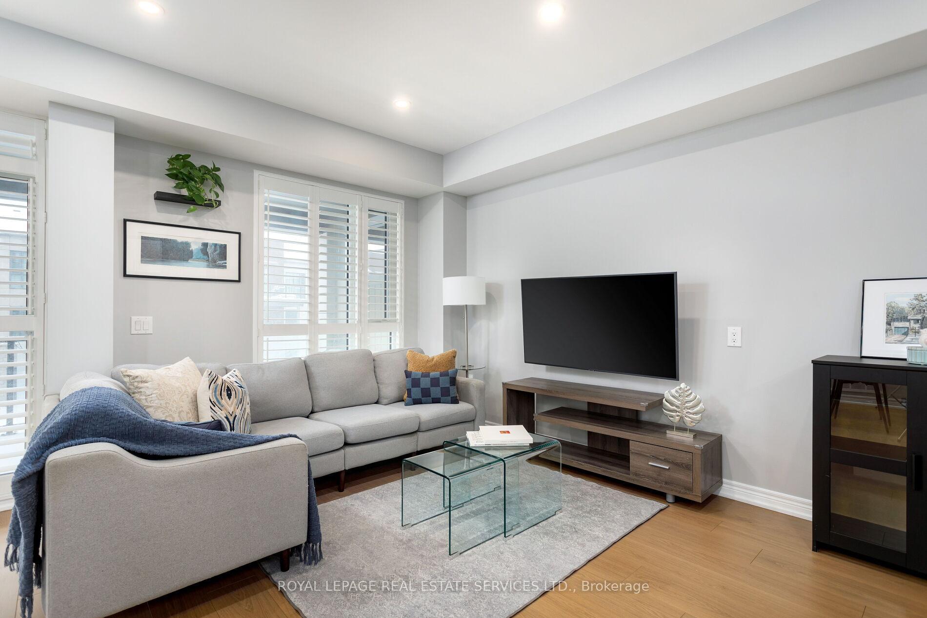 2370 Khalsa Gate 212