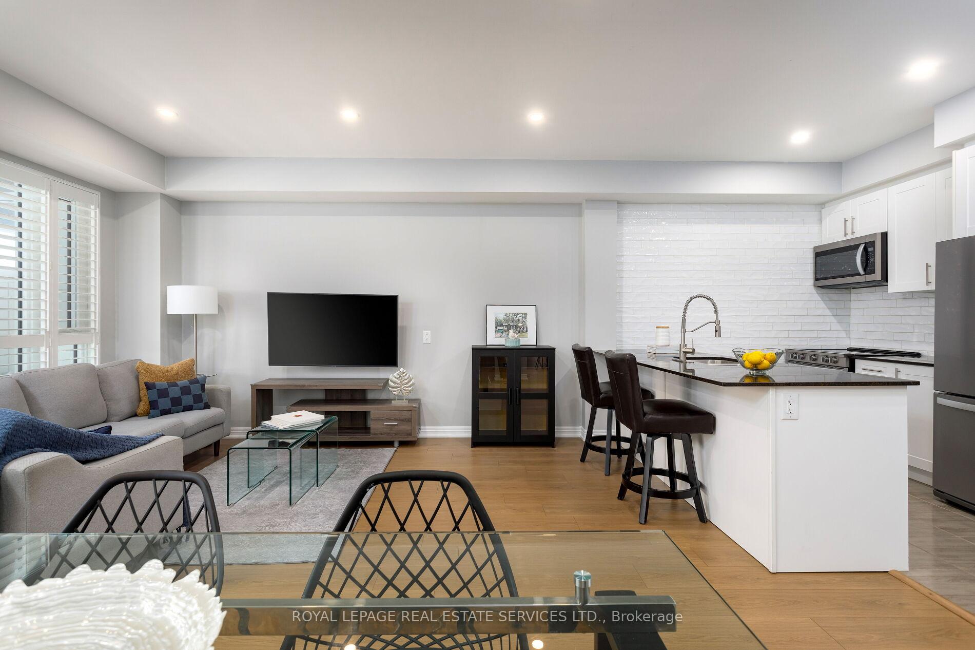 2370 Khalsa Gate 212