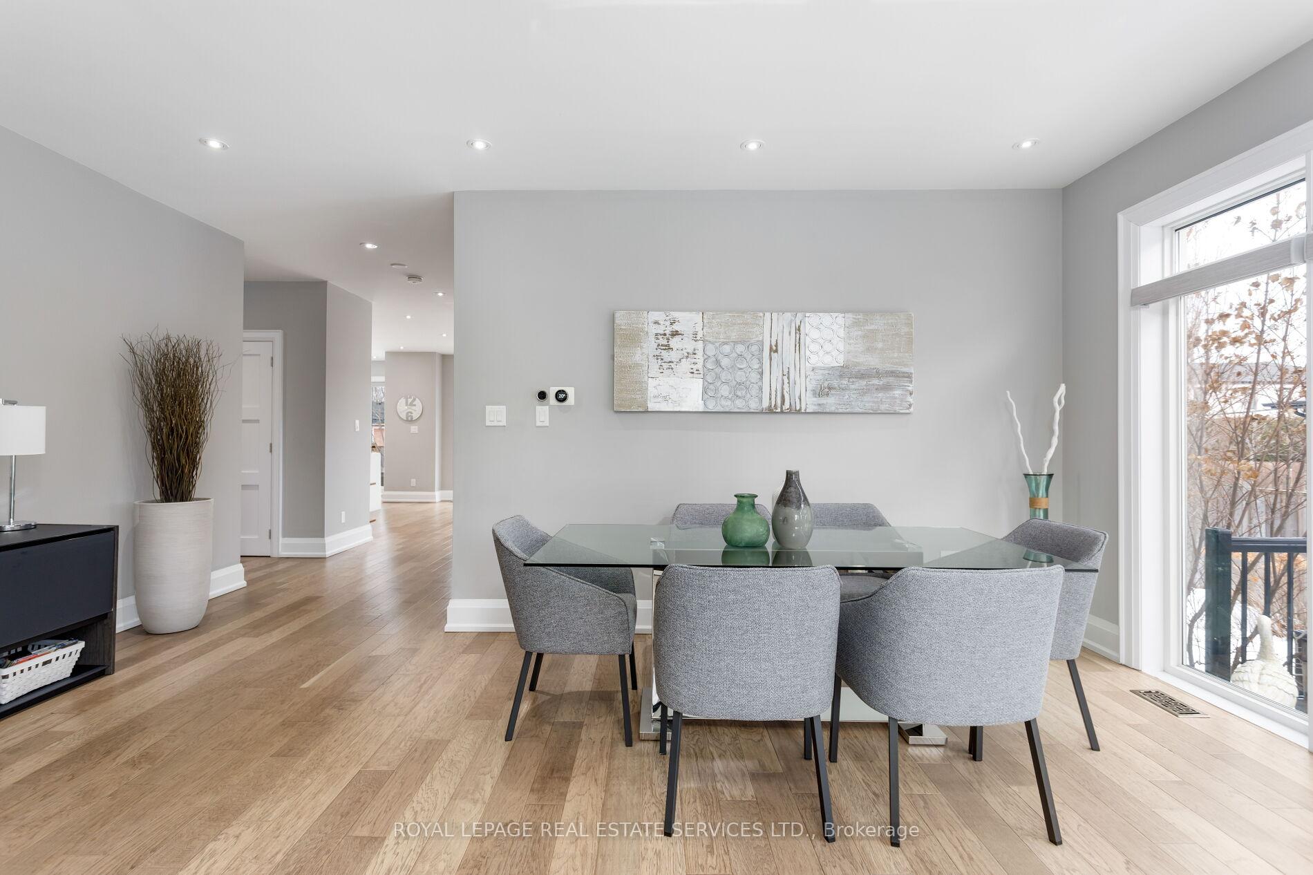 443 Seabourne Drive, Oakville, ON L6L 4E9, Oakville ON, L6L 4E9