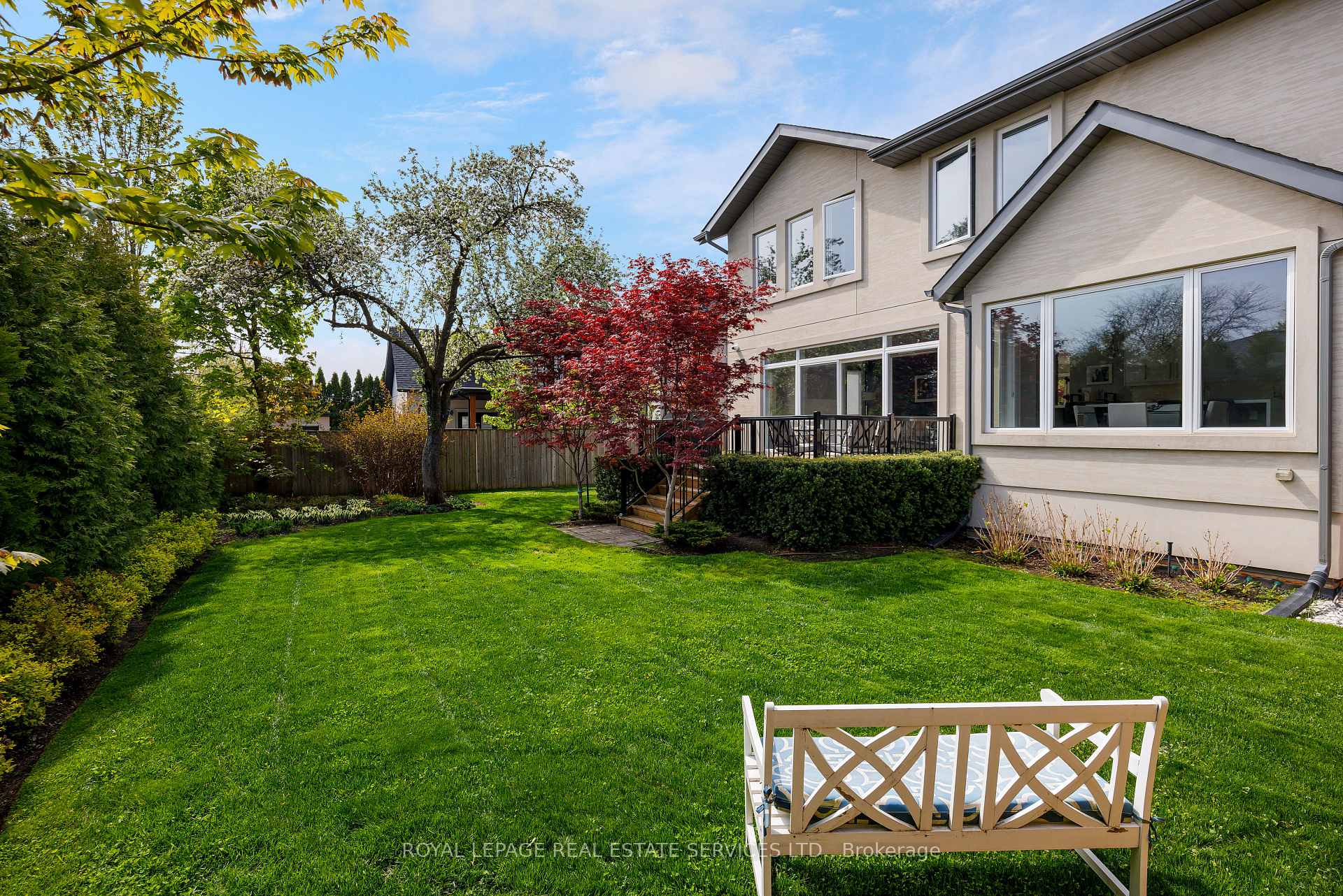 443 Seabourne Drive, Oakville, ON L6L 4E9, Oakville ON, L6L 4E9