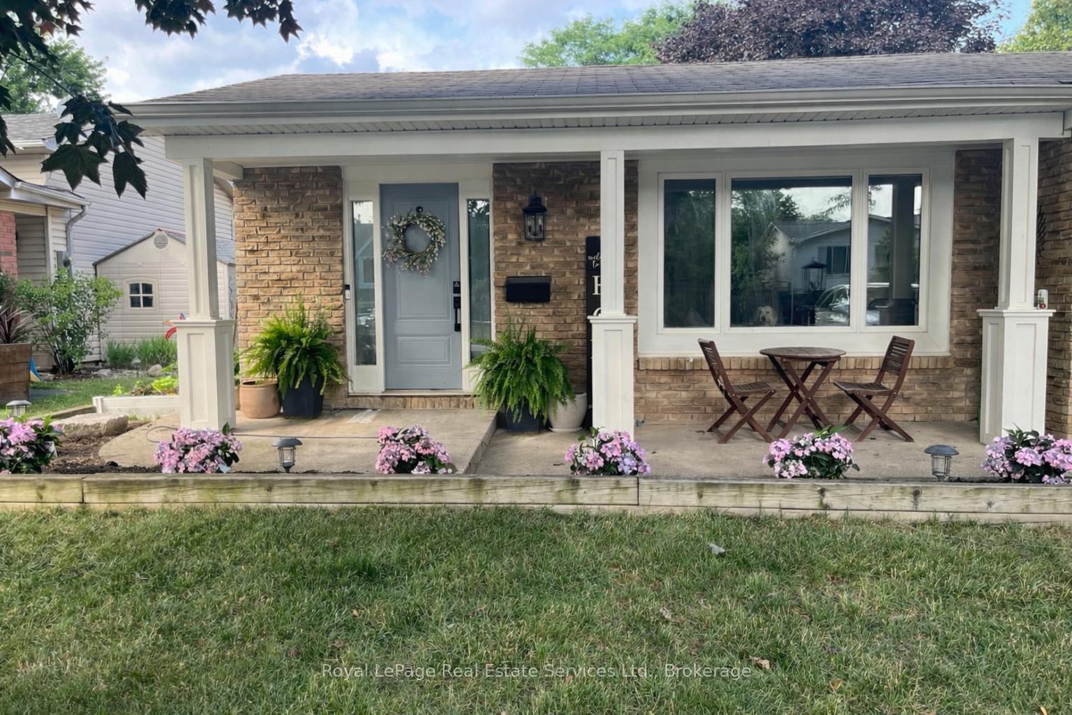 667 Lomond Crescent, Burlington, ON L7L 2N8, Burlington ON, L7L 2N8