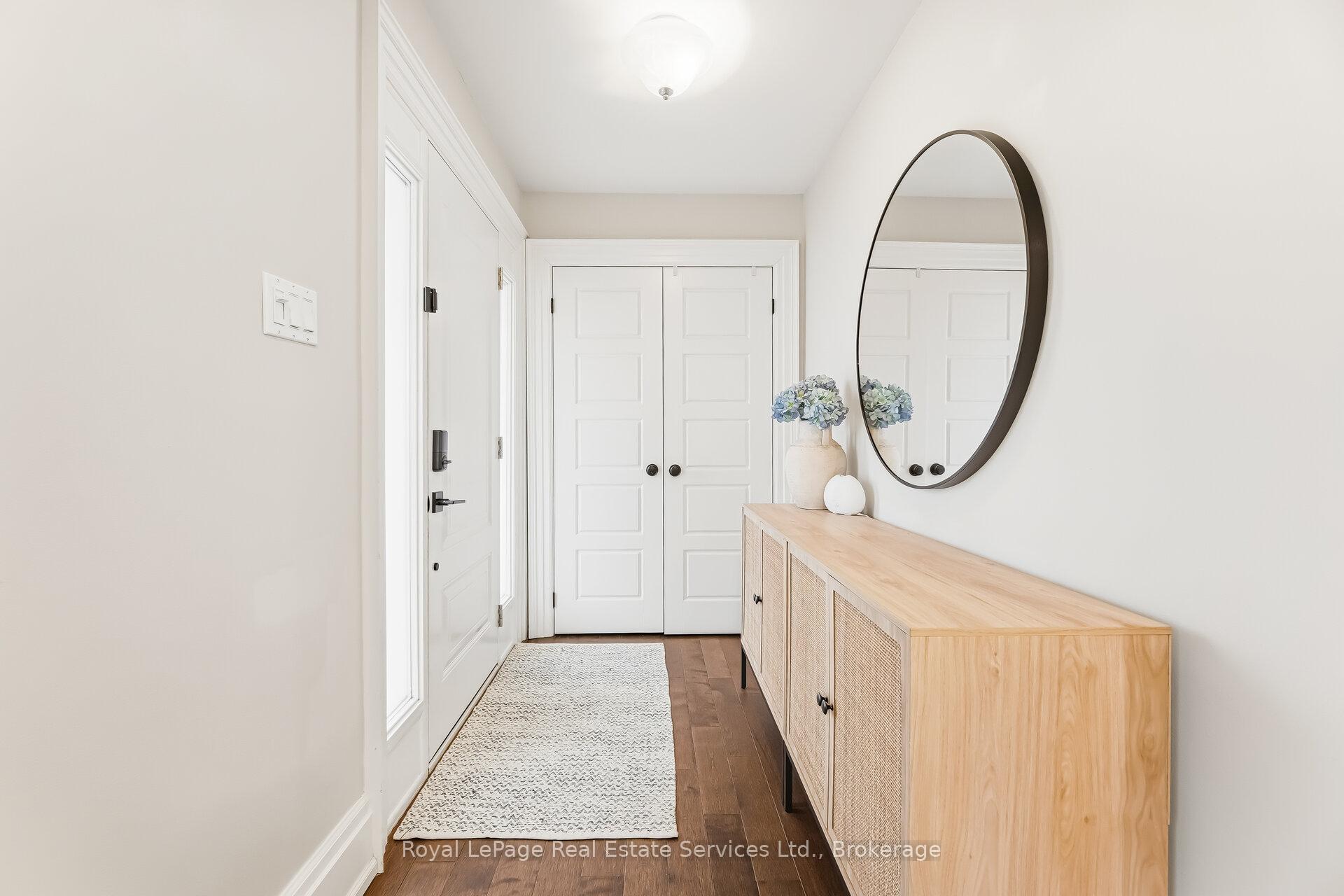 667 Lomond Crescent, Burlington, ON L7L 2N8, Burlington ON, L7L 2N8