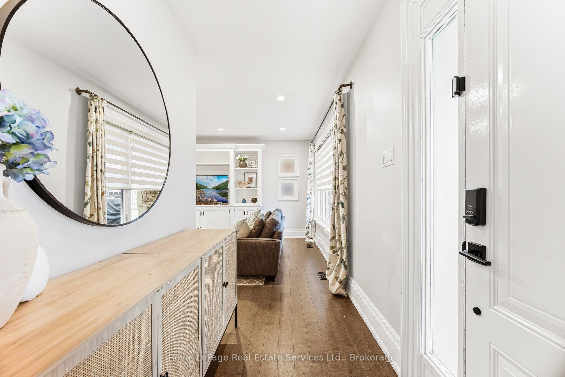 667 Lomond Crescent, Burlington, ON L7L 2N8, Burlington ON, L7L 2N8