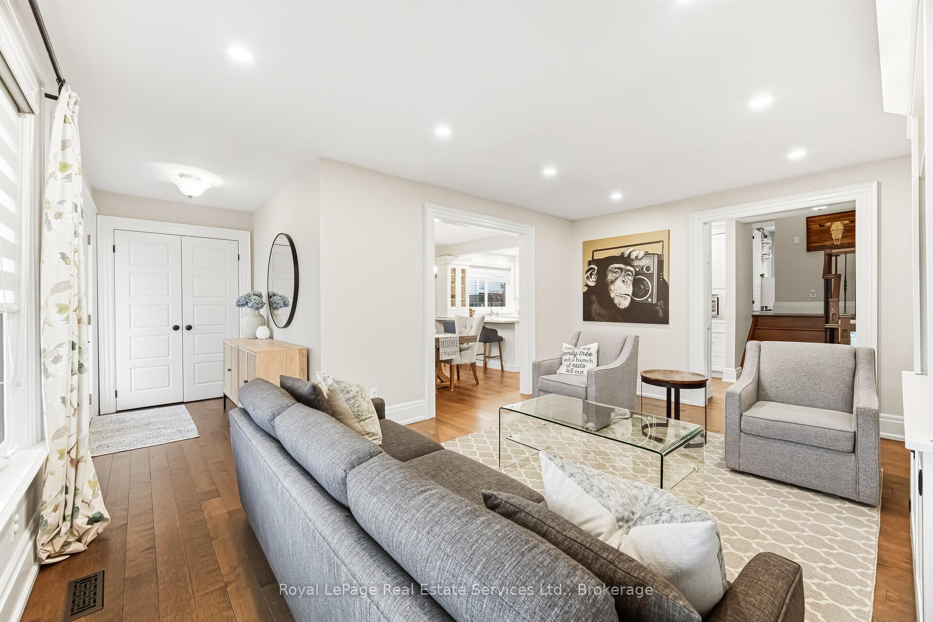 667 Lomond Crescent, Burlington, ON L7L 2N8, Burlington ON, L7L 2N8