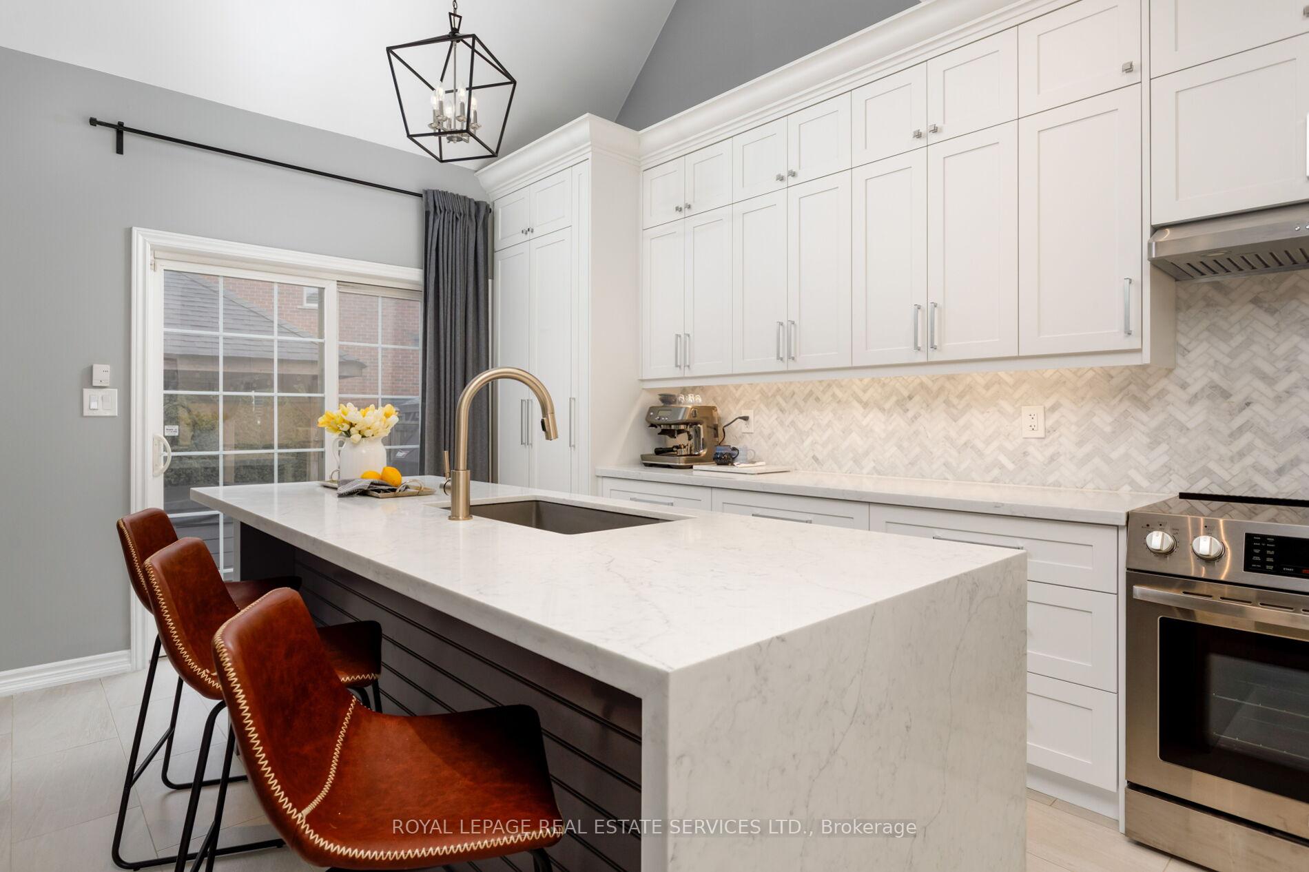 2213 Littondale Lane, Oakville, ON L6M 0A6, Oakville ON, L6M 0A6