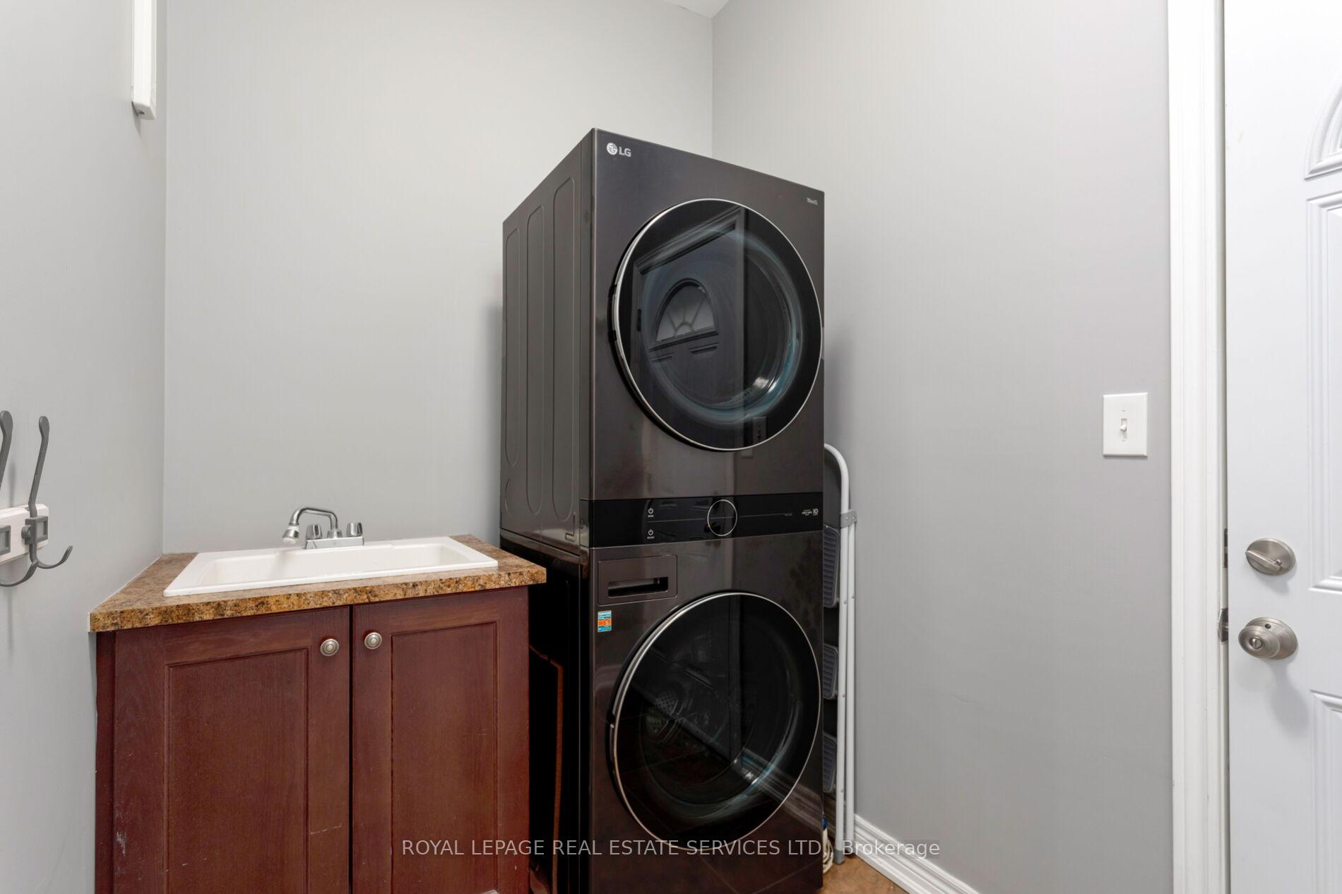 2213 Littondale Lane, Oakville, ON L6M 0A6, Oakville ON, L6M 0A6