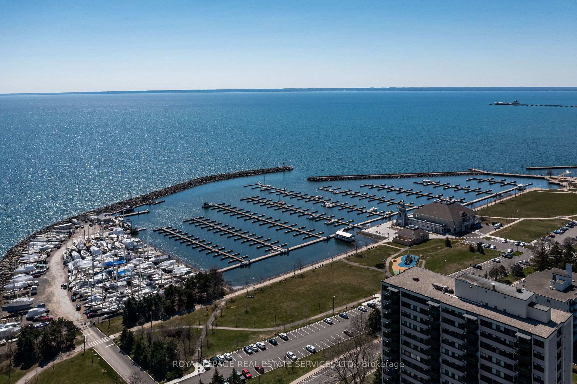 68 Tradewind Drive, Oakville, ON L6L 6K8