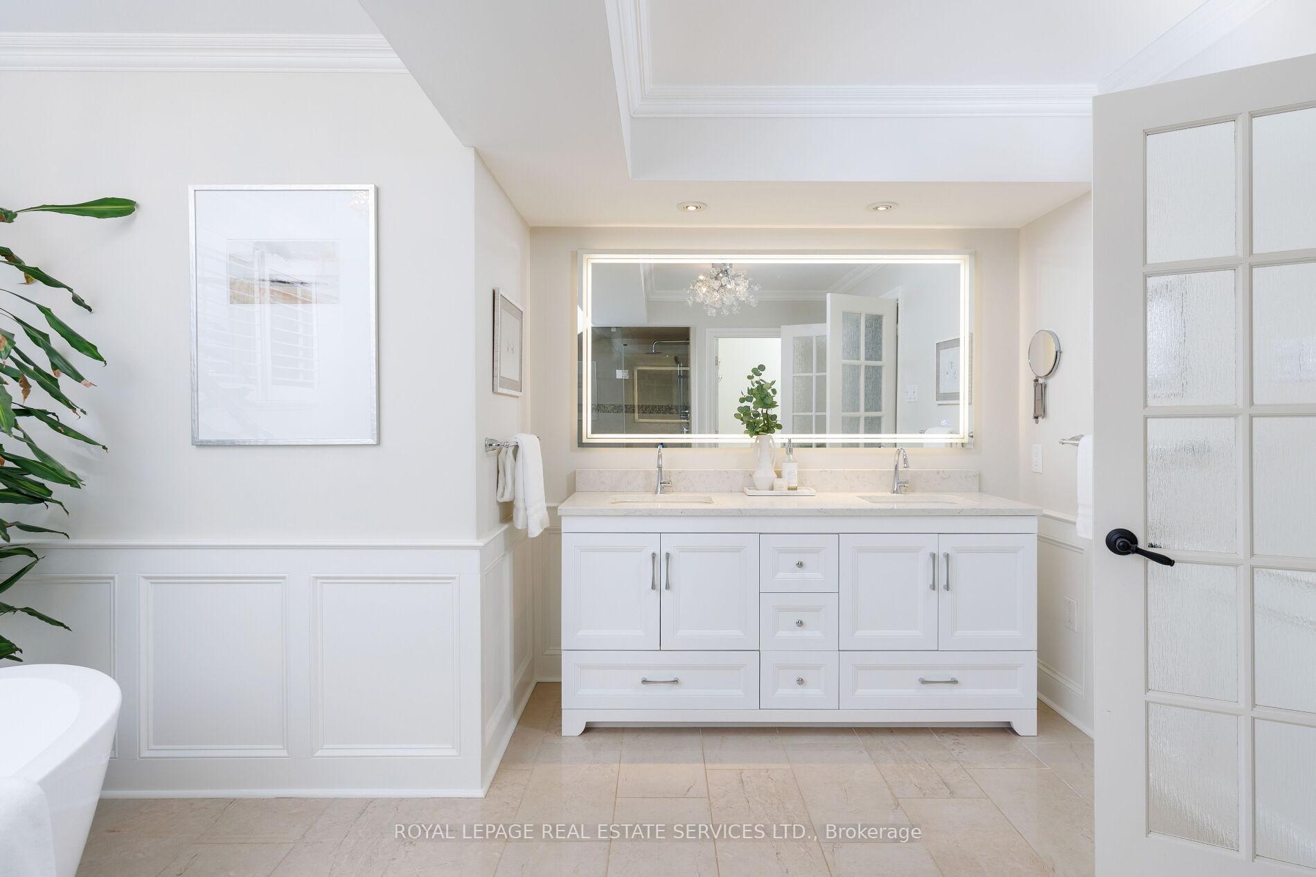 68 Tradewind Drive, Oakville, ON L6L 6K8