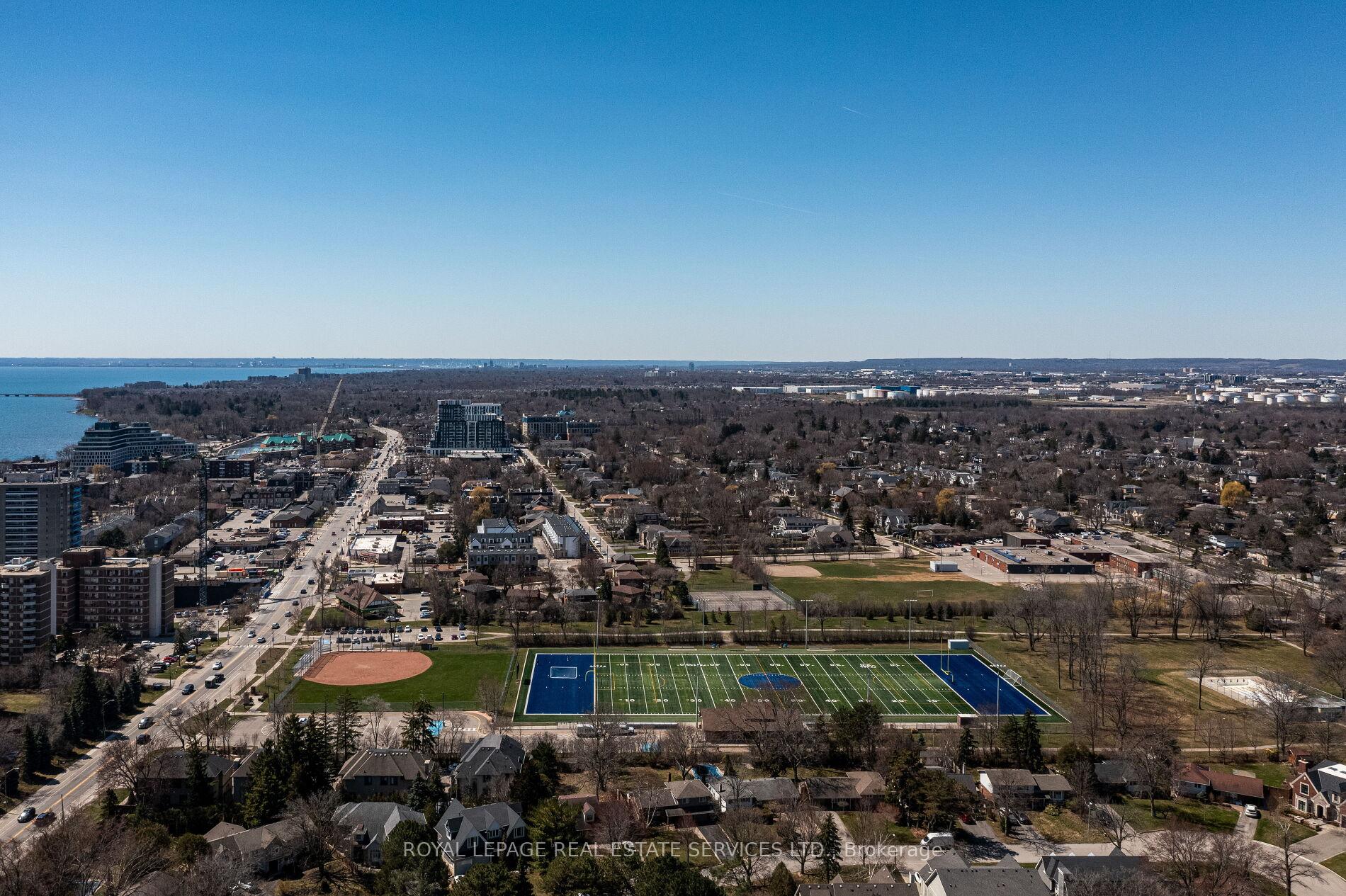 68 Tradewind Drive, Oakville, ON L6L 6K8