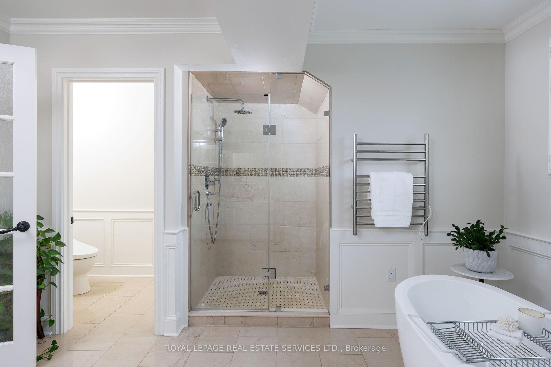 68 Tradewind Drive, Oakville, ON L6L 6K8