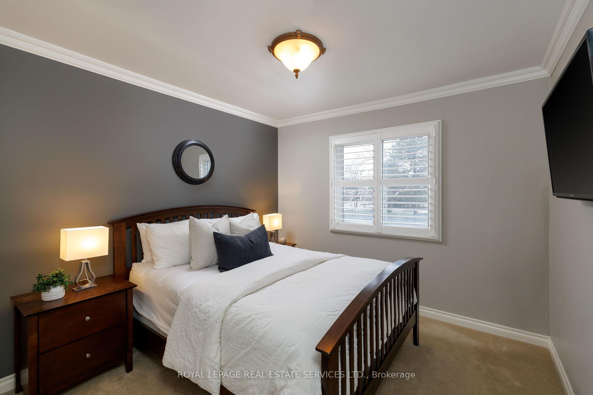 68 Tradewind Drive, Oakville, ON L6L 6K8