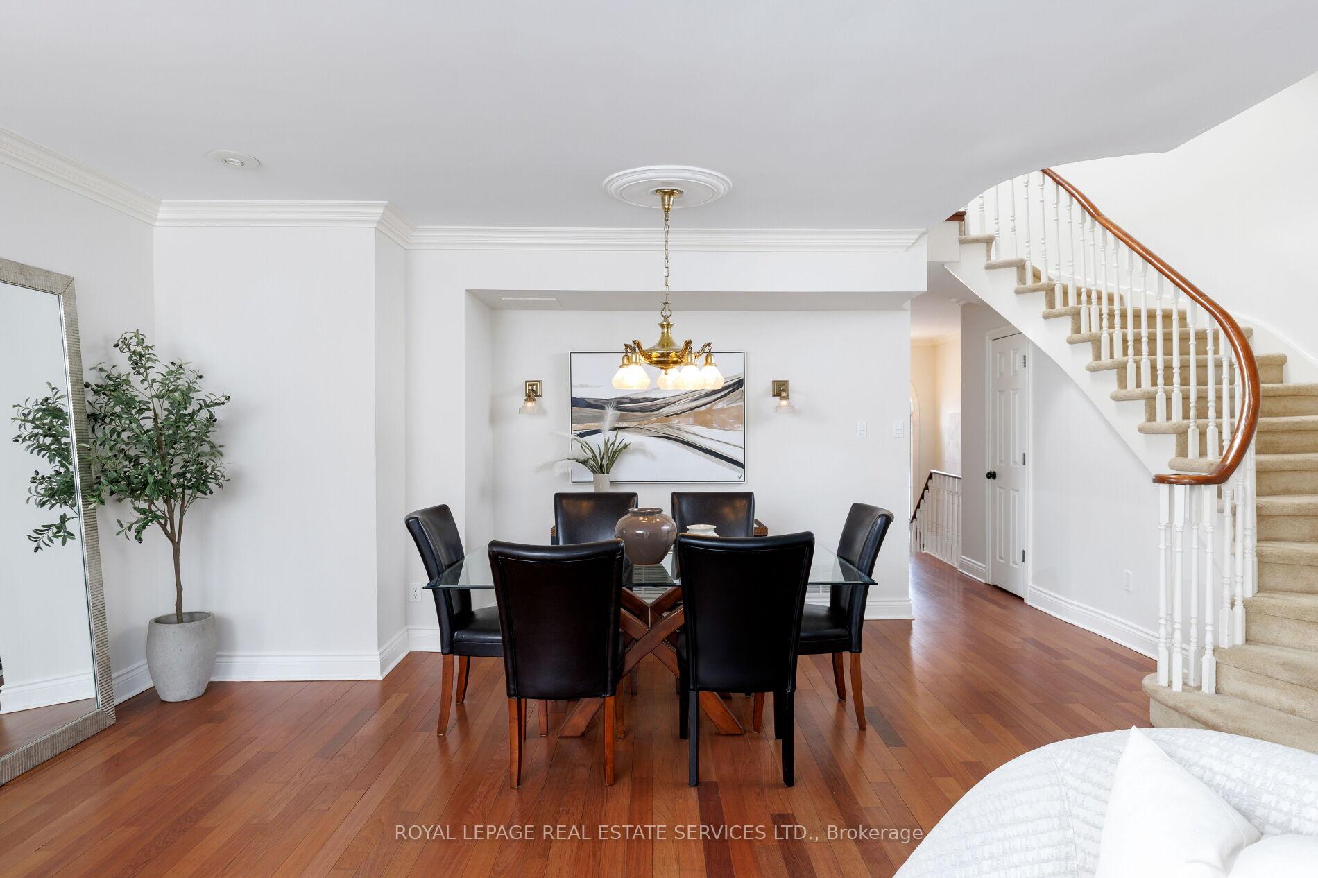 68 Tradewind Drive, Oakville, ON L6L 6K8