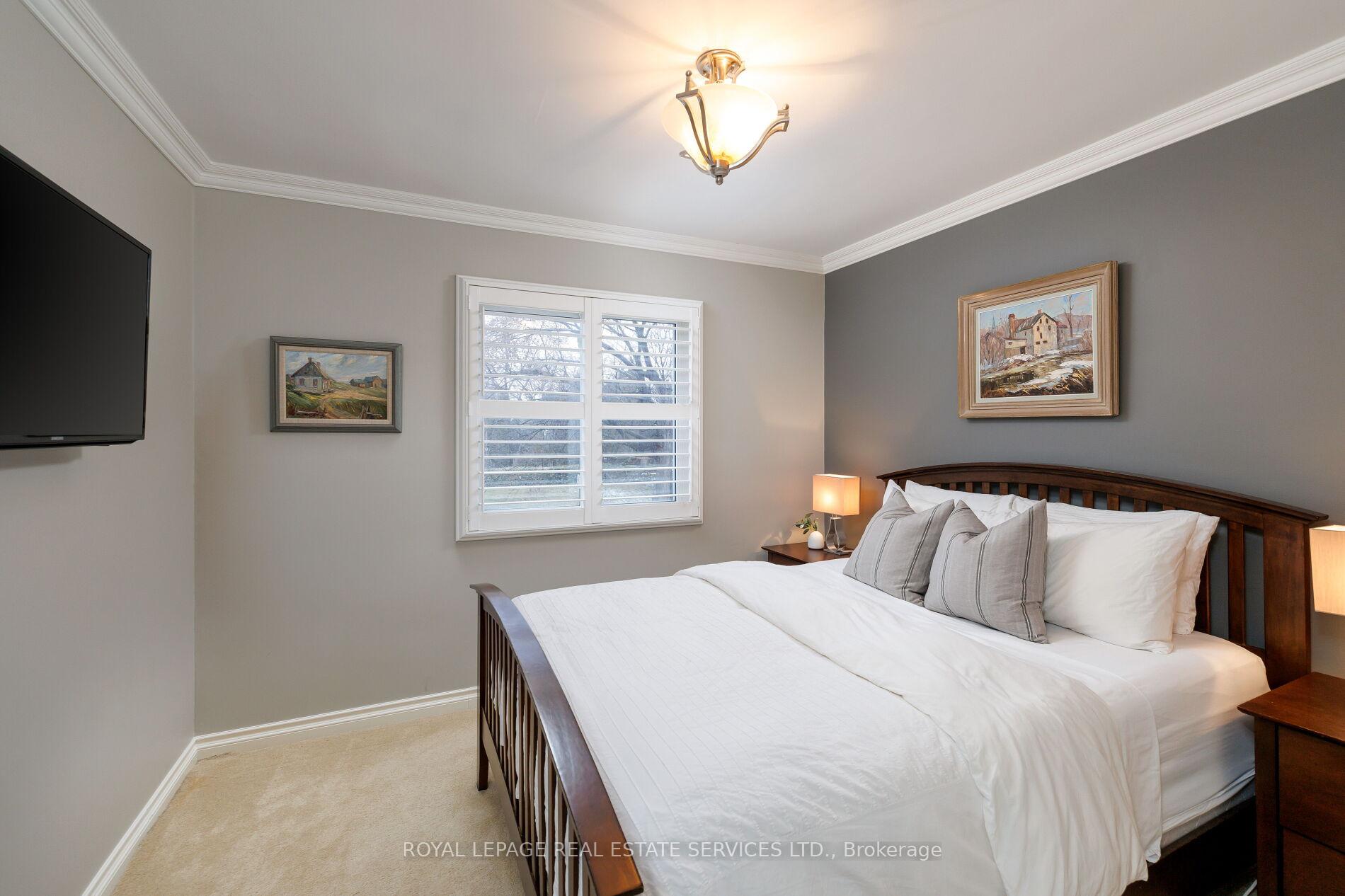 68 Tradewind Drive, Oakville, ON L6L 6K8