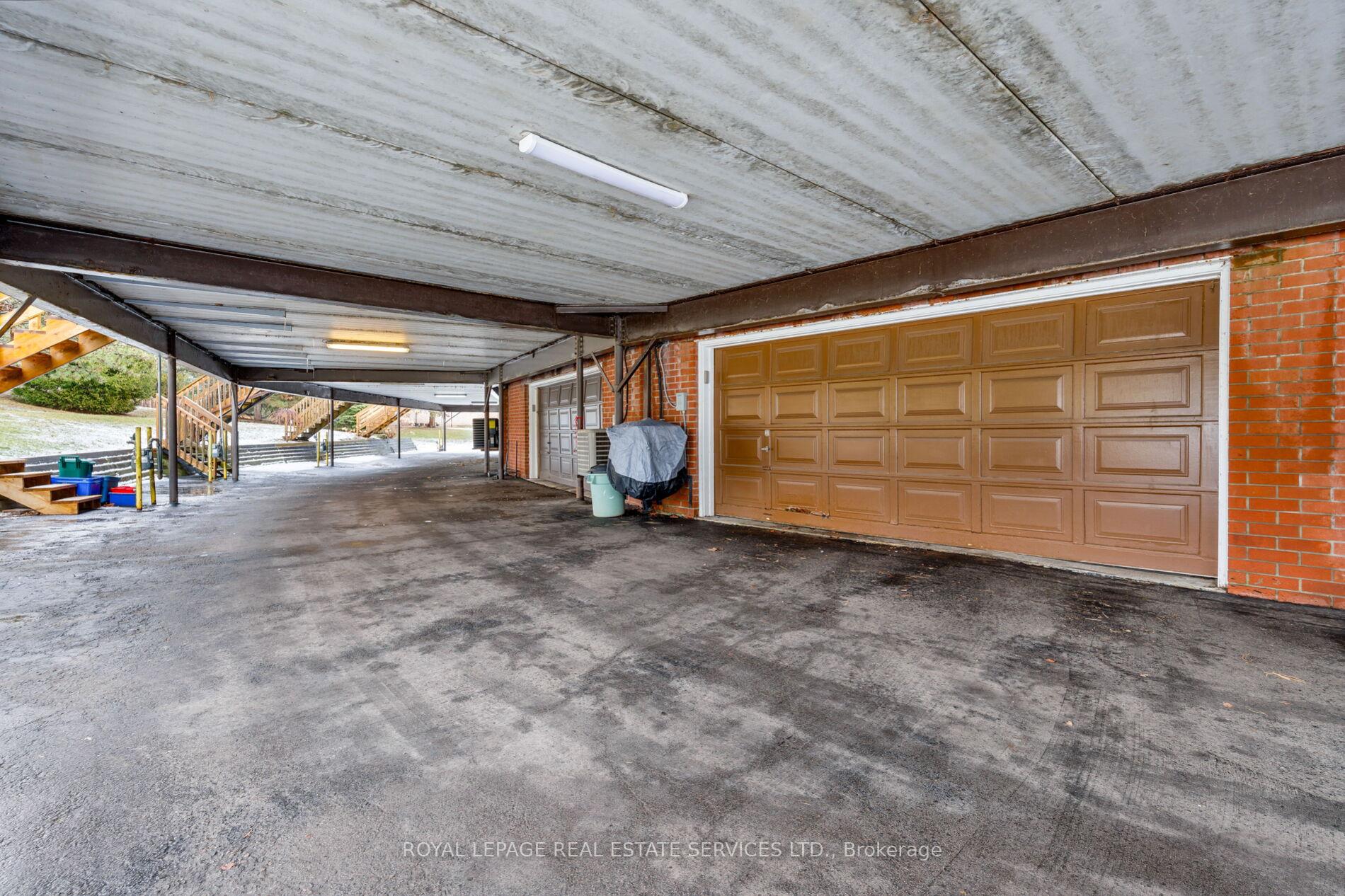 68 Tradewind Drive, Oakville, ON L6L 6K8