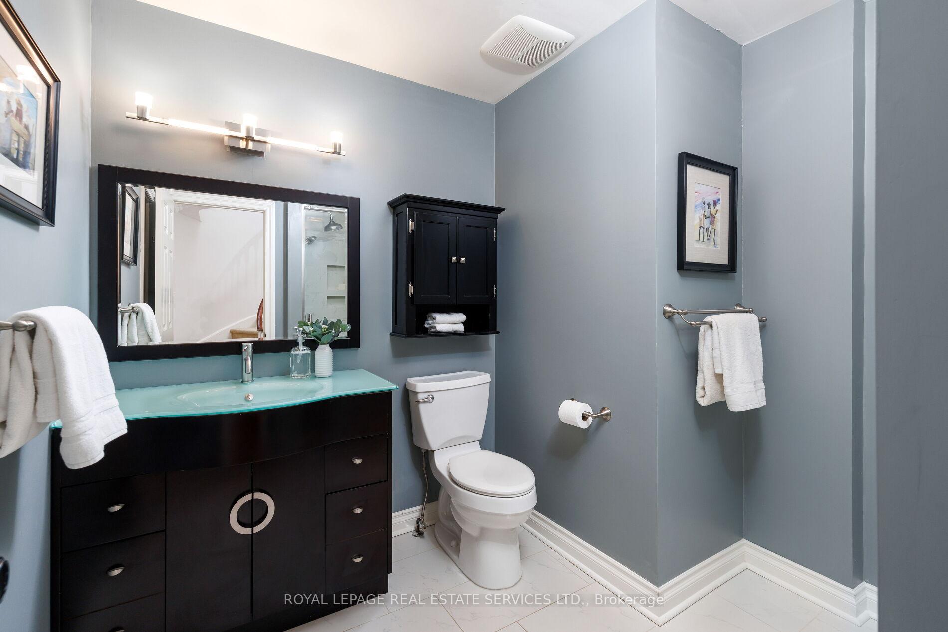 68 Tradewind Drive, Oakville, ON L6L 6K8