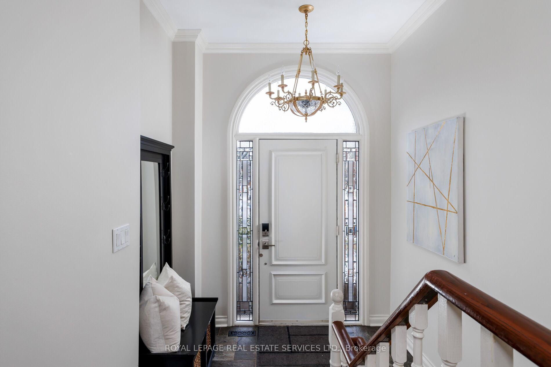 68 Tradewind Drive, Oakville, ON L6L 6K8