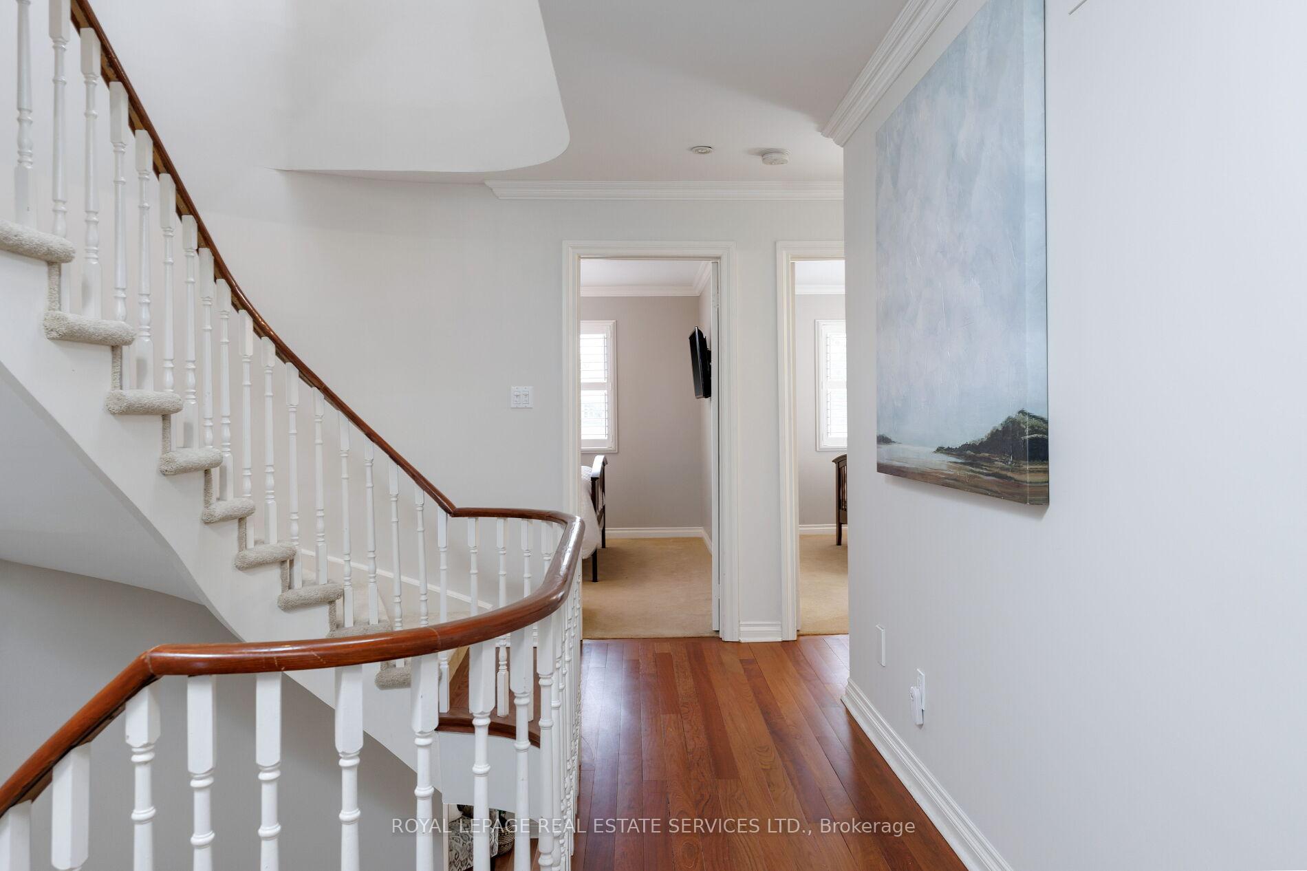 68 Tradewind Drive, Oakville, ON L6L 6K8