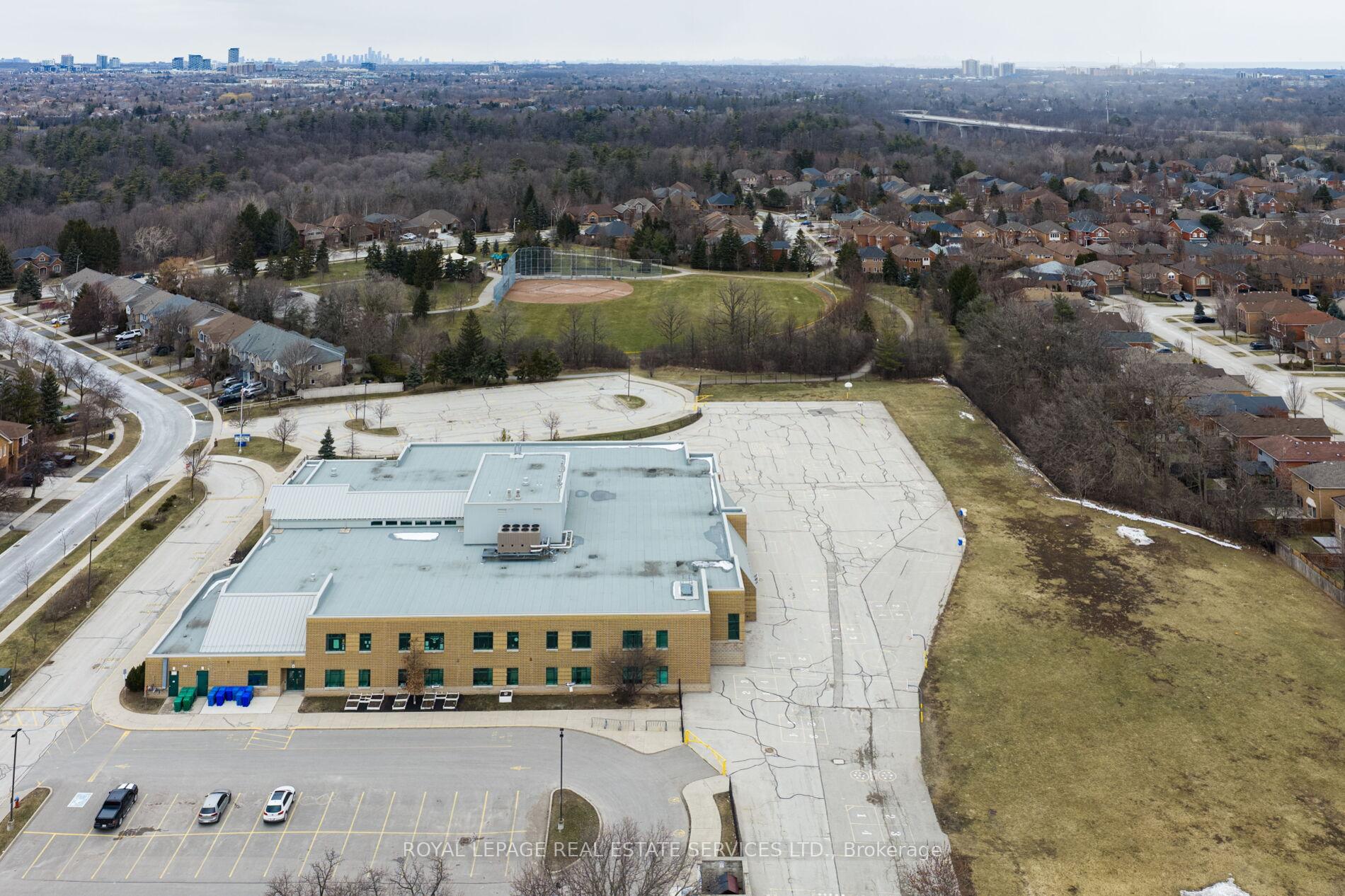 1240 Westview Terrace 86