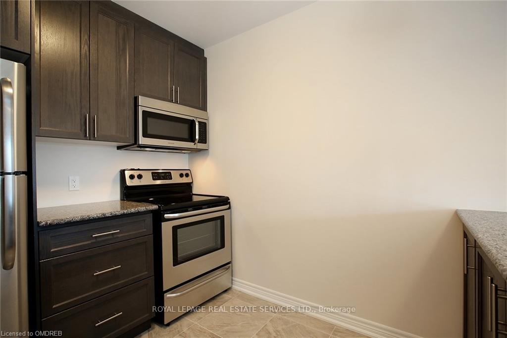 2307 Natasha Circle, Oakville, ON L6M 1P2