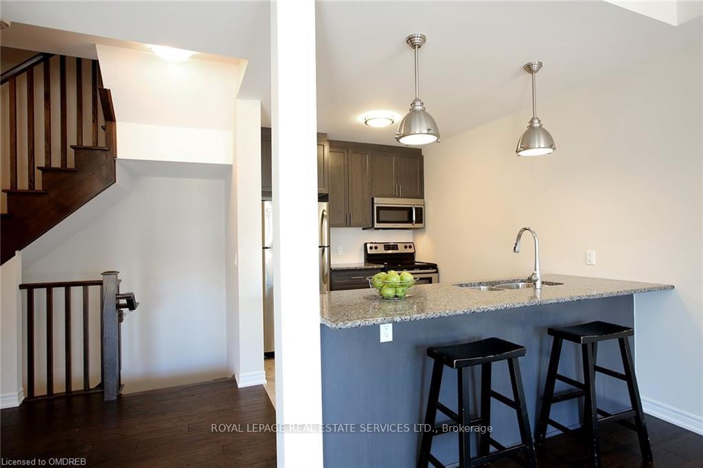 2307 Natasha Circle, Oakville, ON L6M 1P2