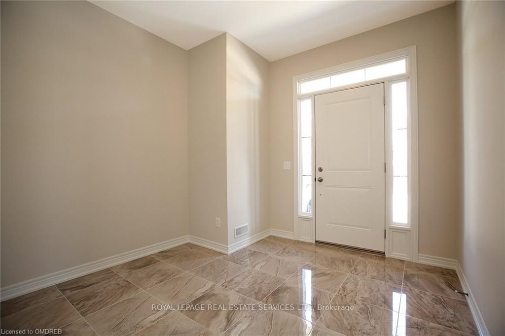 2307 Natasha Circle, Oakville, ON L6M 1P2