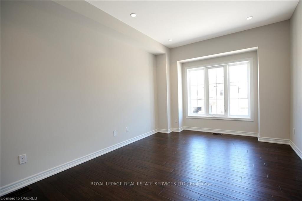 2307 Natasha Circle, Oakville, ON L6M 1P2