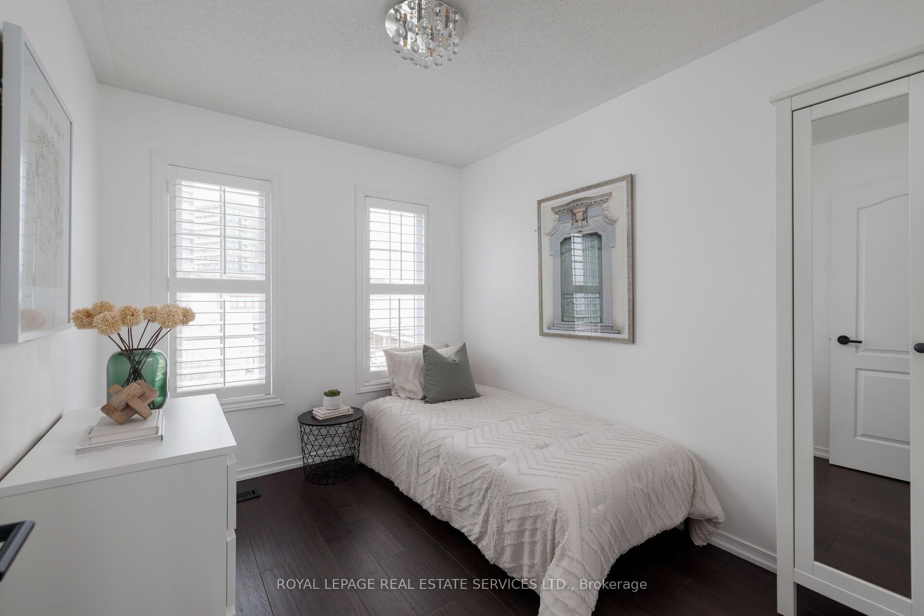 4823 Thomas Alton Boulevard 20