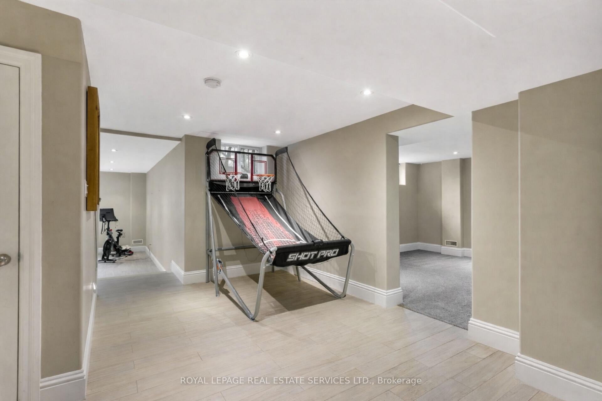 1387 Willowdown Road