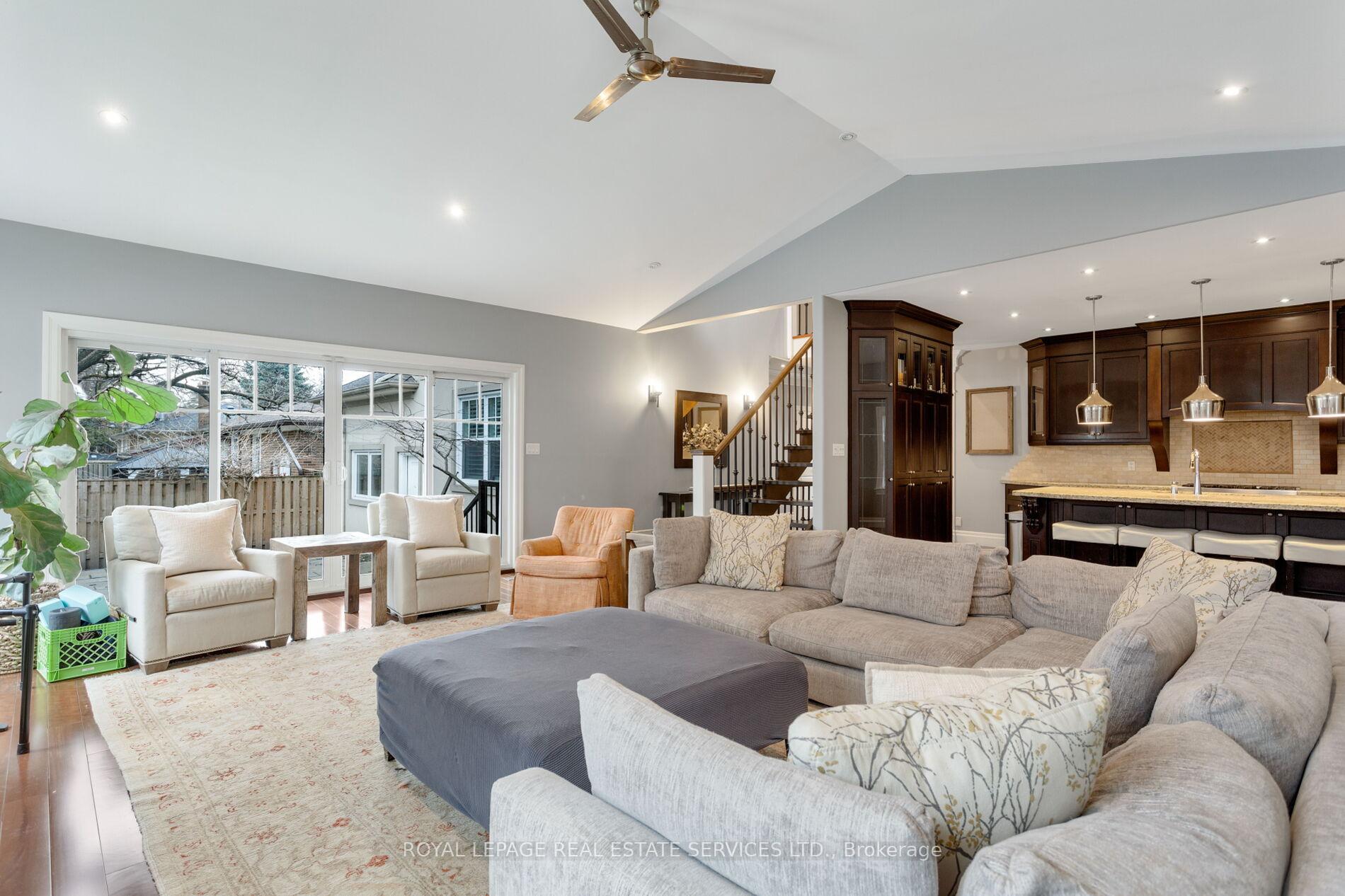 1387 Willowdown Road