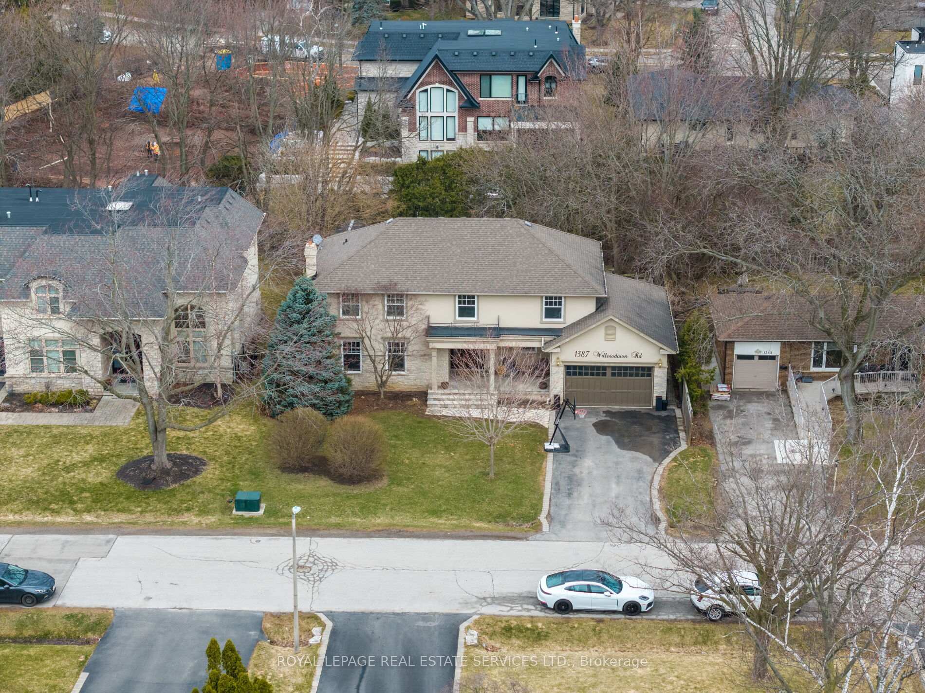 1387 Willowdown Road