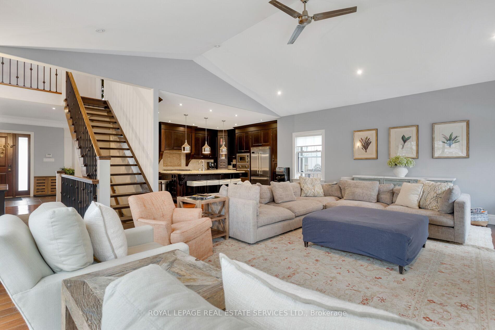 1387 Willowdown Road