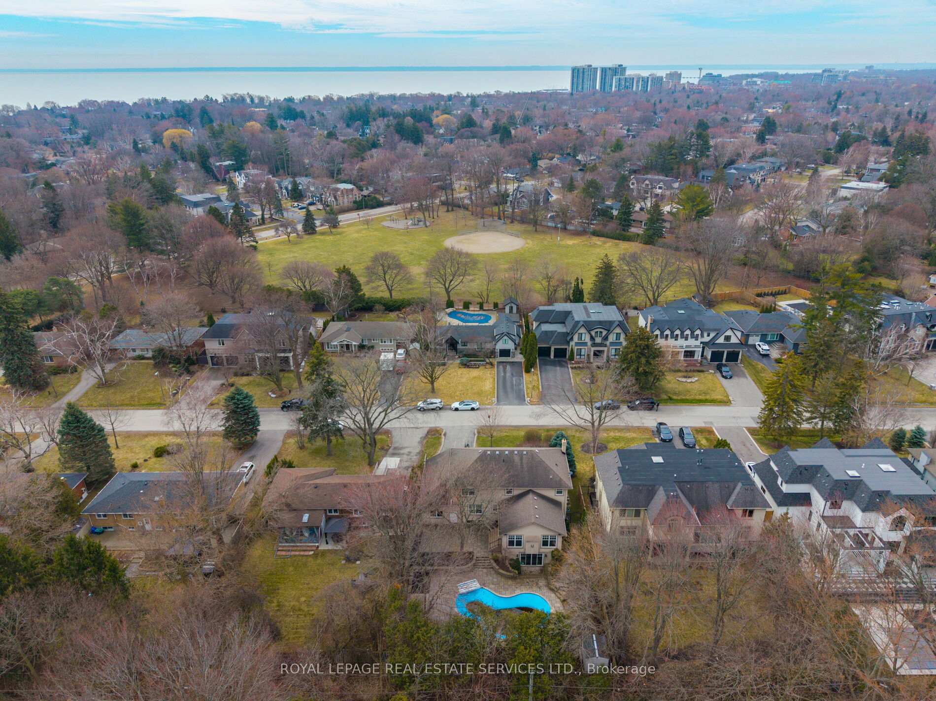 1387 Willowdown Road