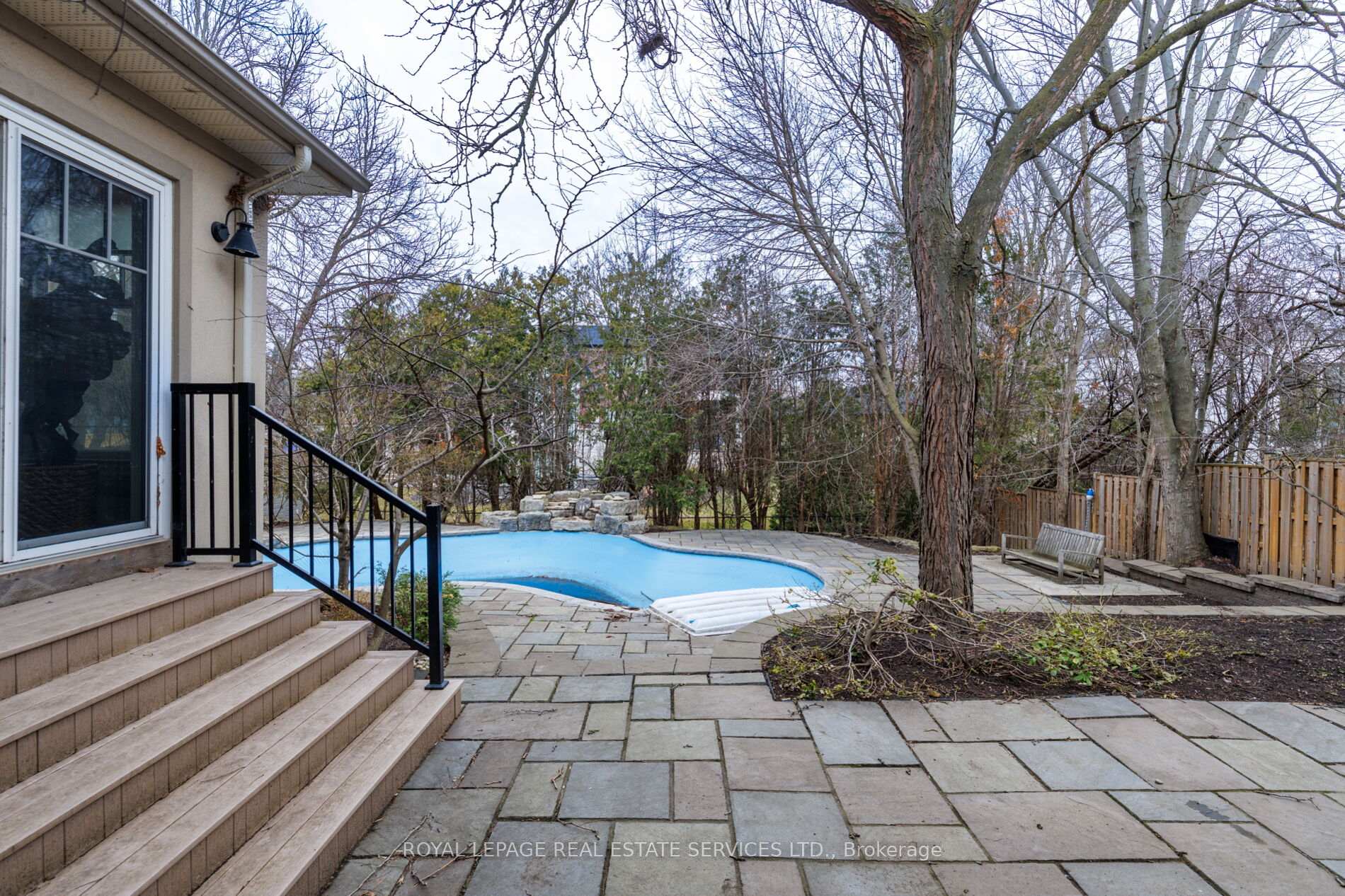 1387 Willowdown Road