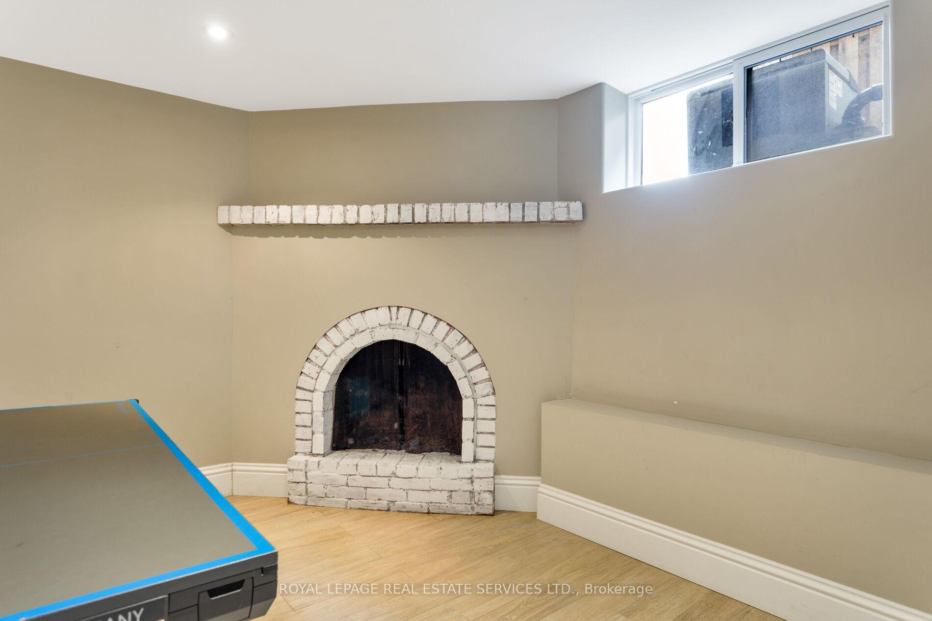 1387 Willowdown Road