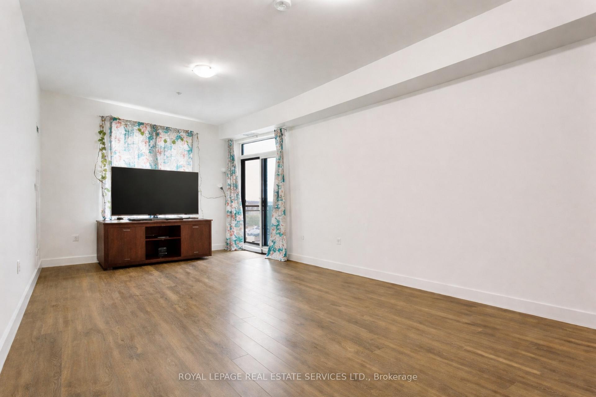 150 Oak Park Boulevard 420