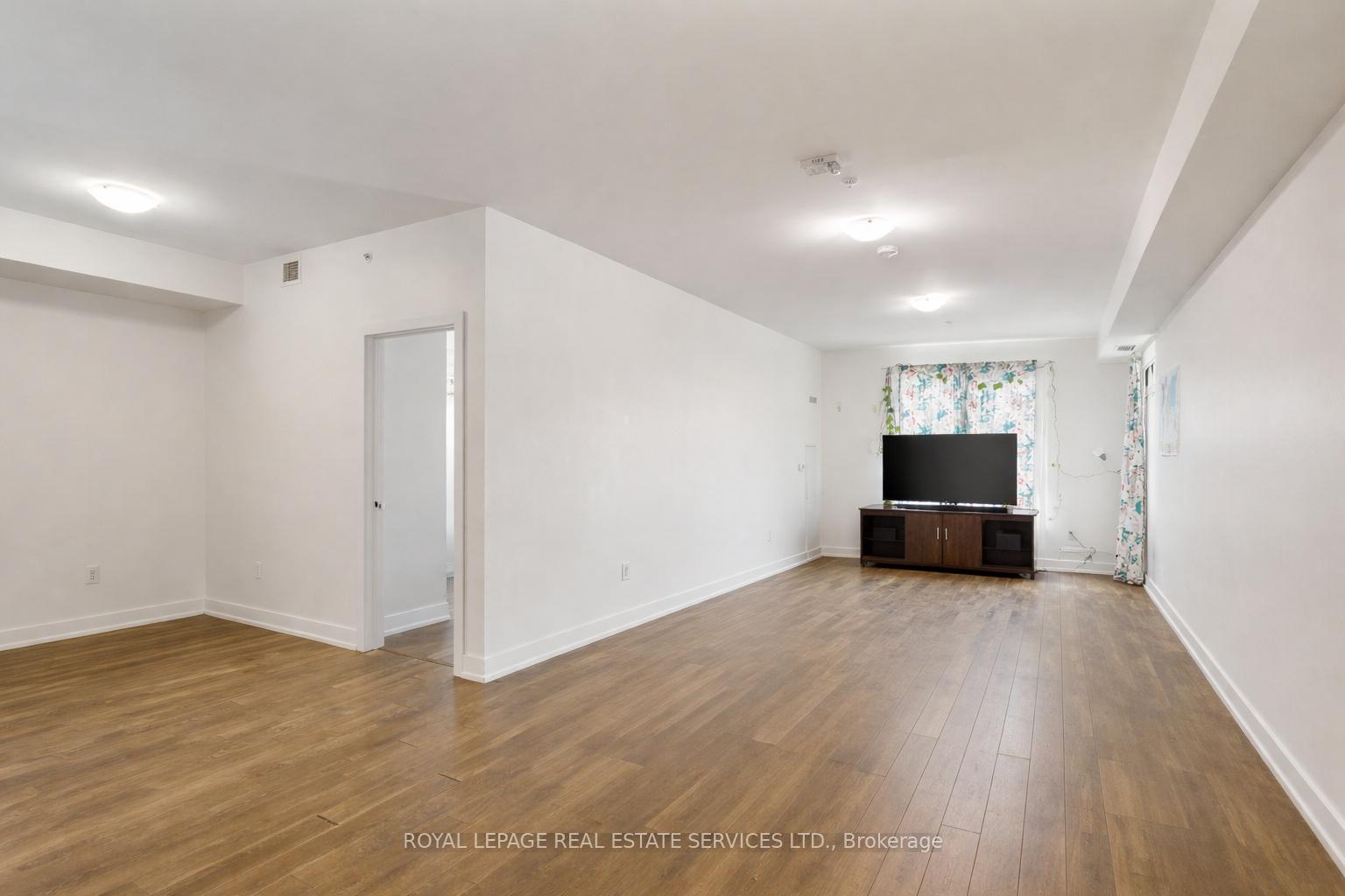 150 Oak Park Boulevard 420