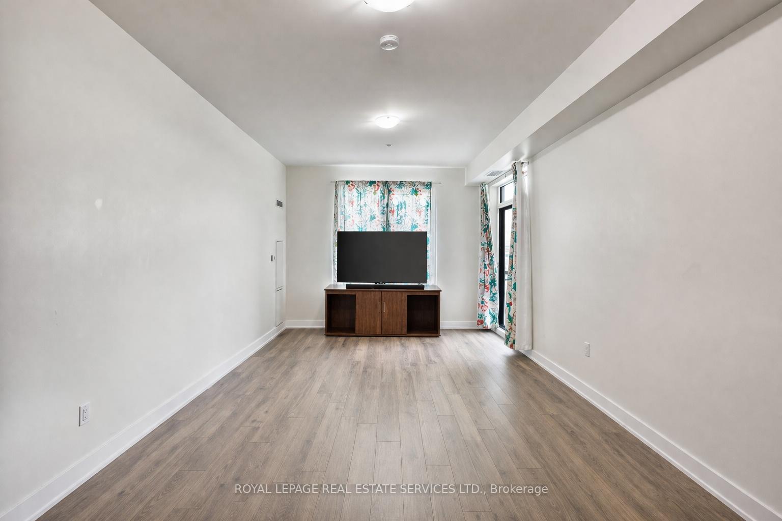 150 Oak Park Boulevard 420