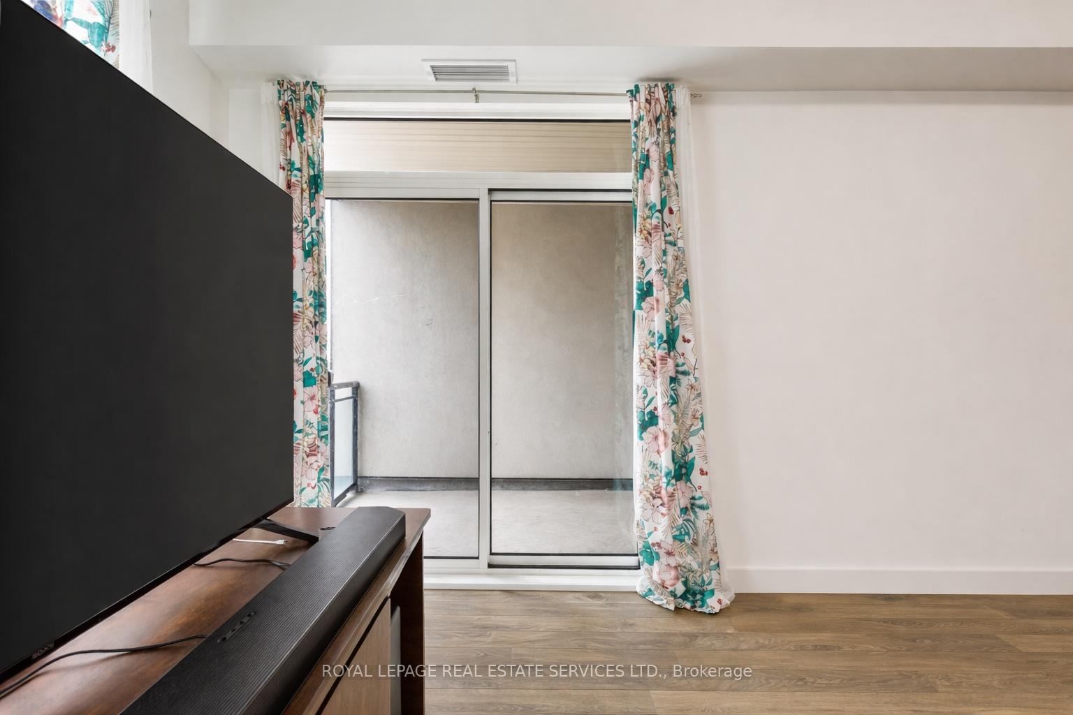 150 Oak Park Boulevard 420