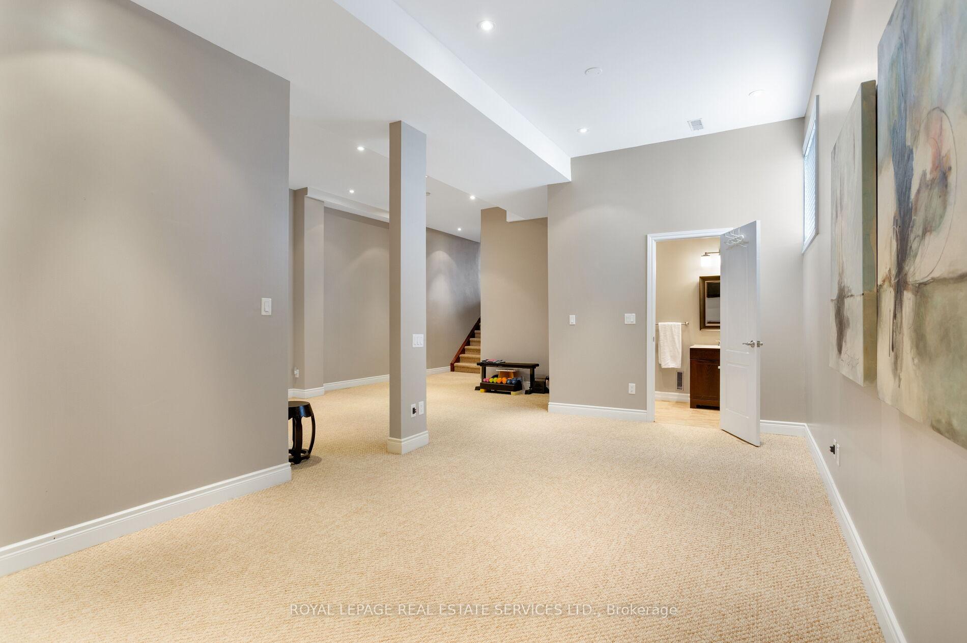 2281 Highcroft Road