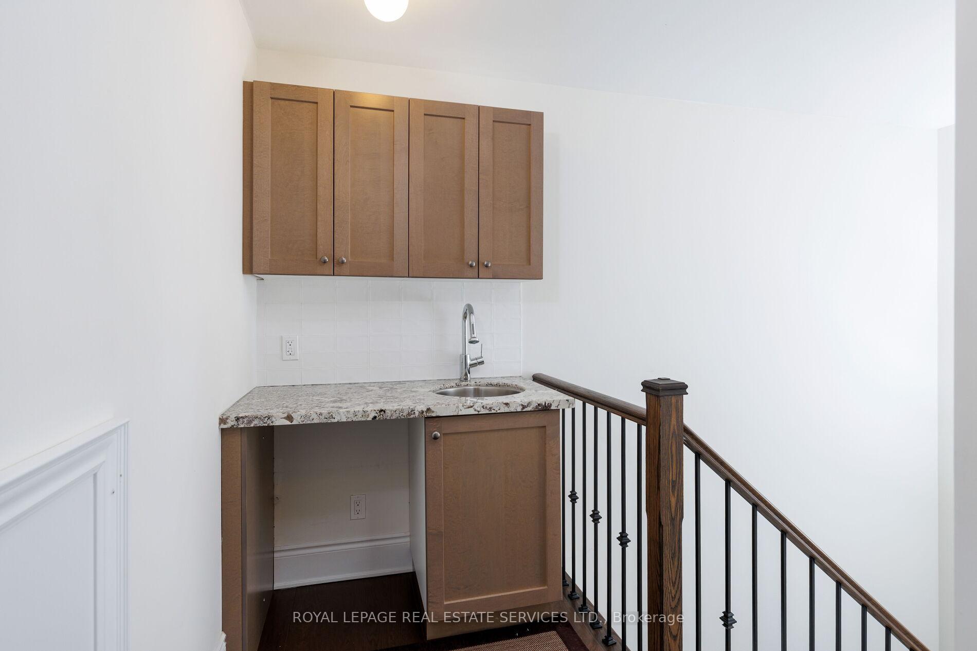 257 Hanover Street