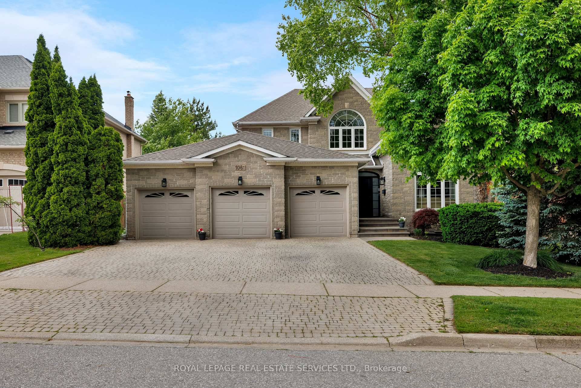 1061 Summit Ridge Drive
