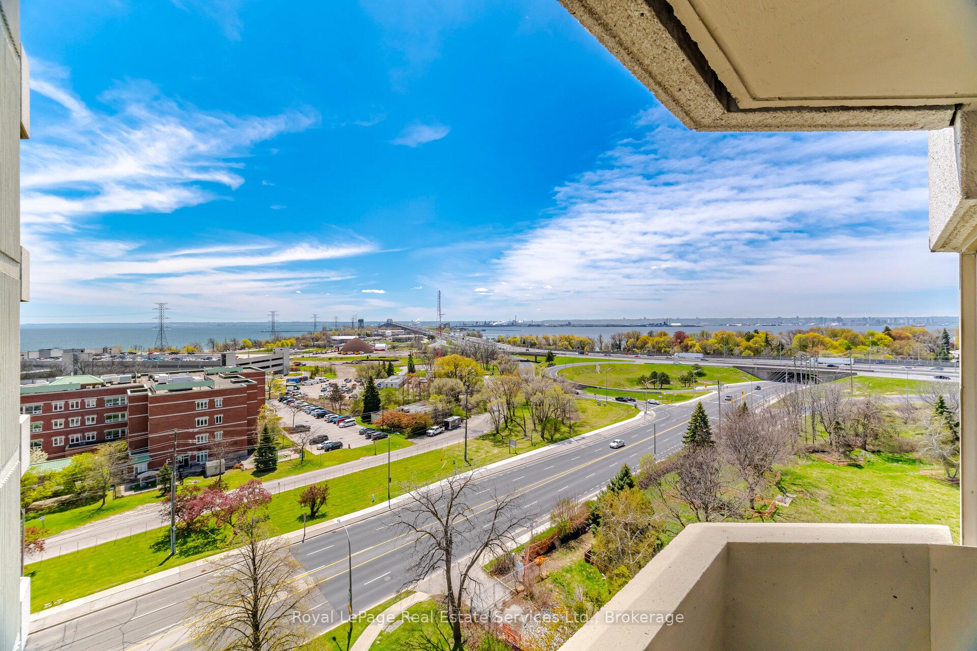 1201 North Shore Boulevard E 1001