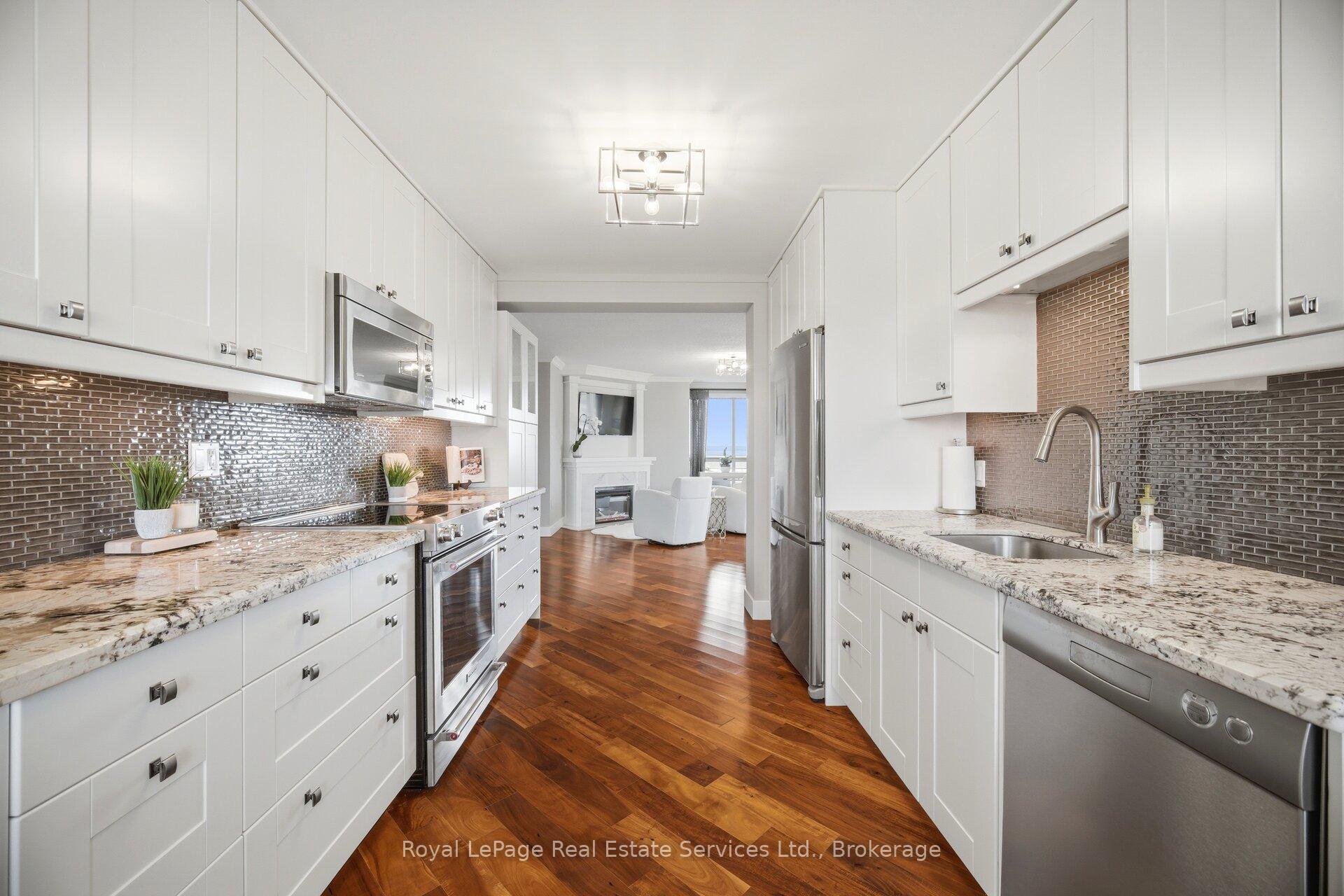 1201 North Shore Boulevard E 1001