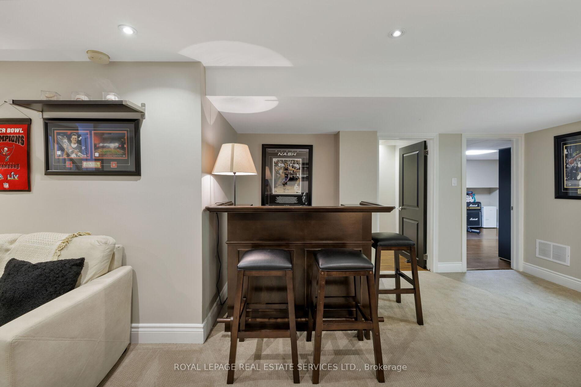 23 Glenmanor Drive