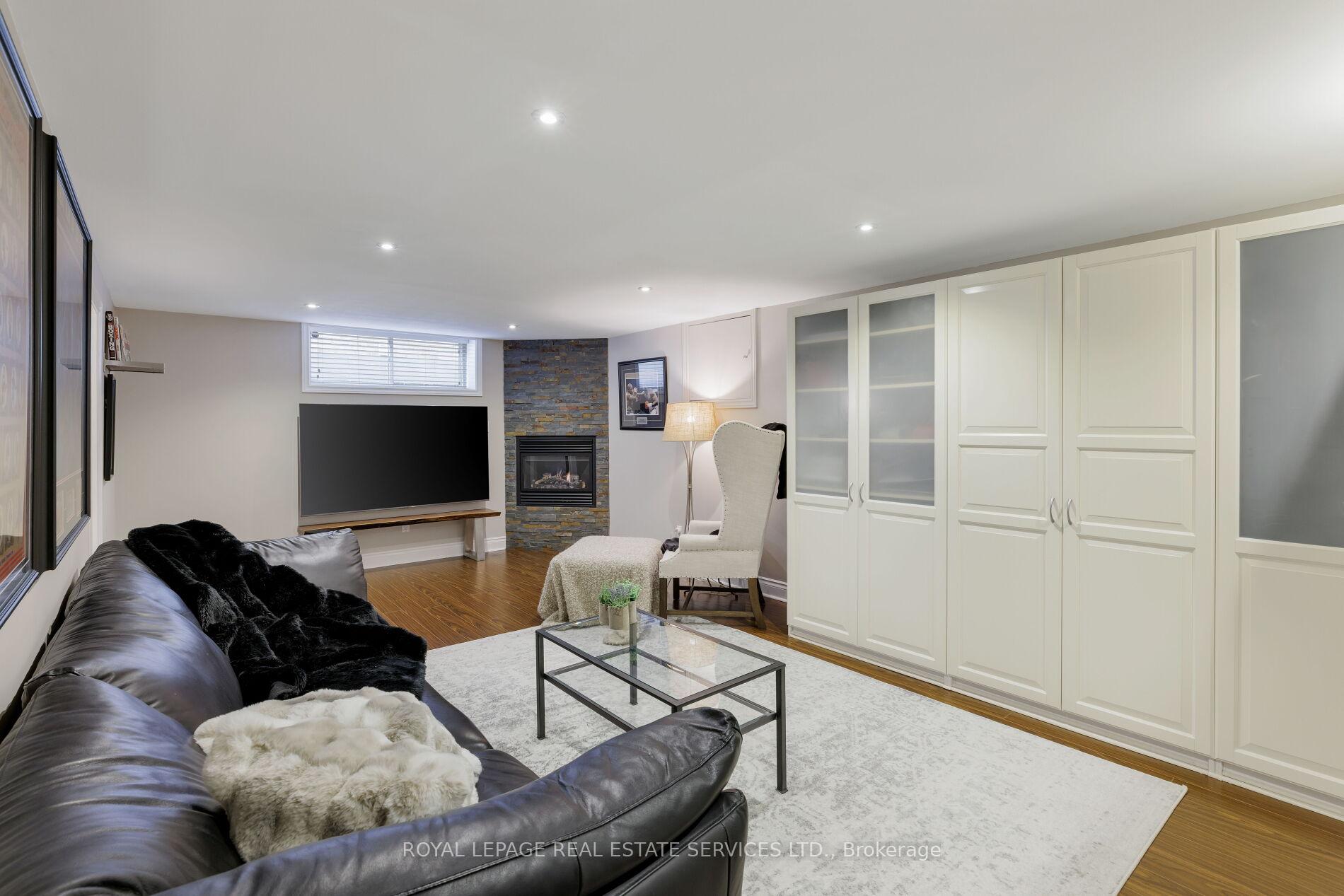 23 Glenmanor Drive