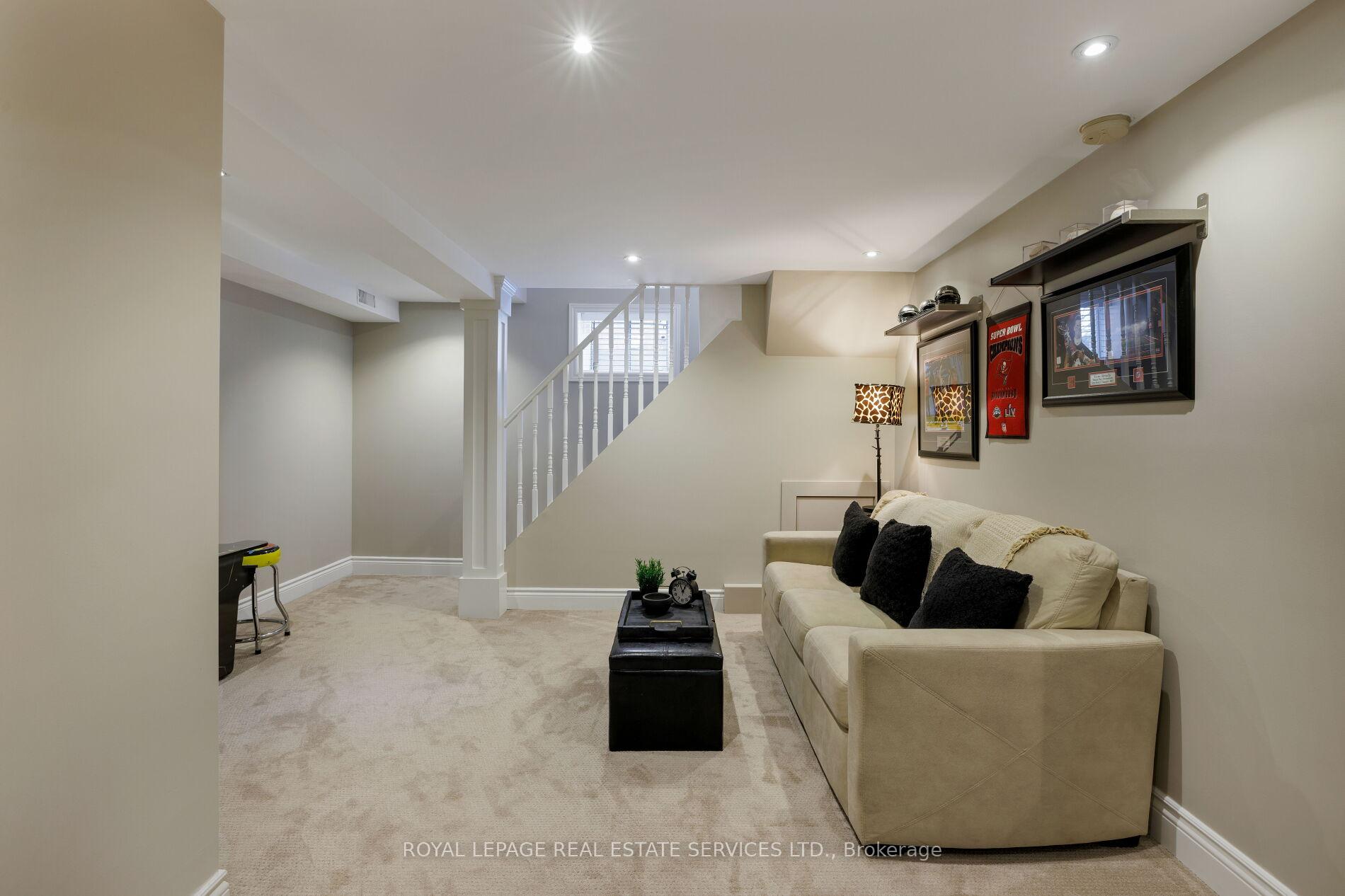 23 Glenmanor Drive