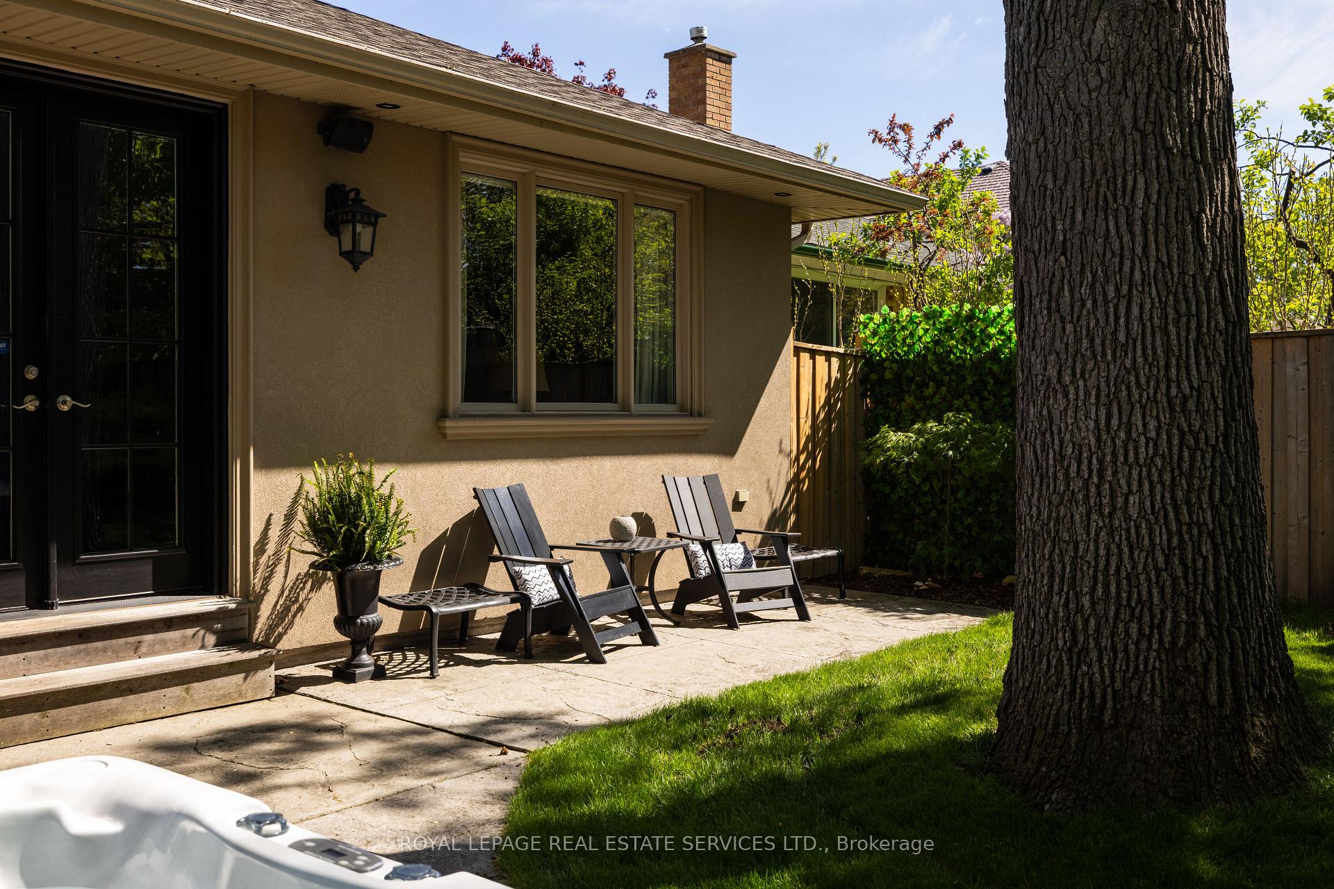 23 Glenmanor Drive